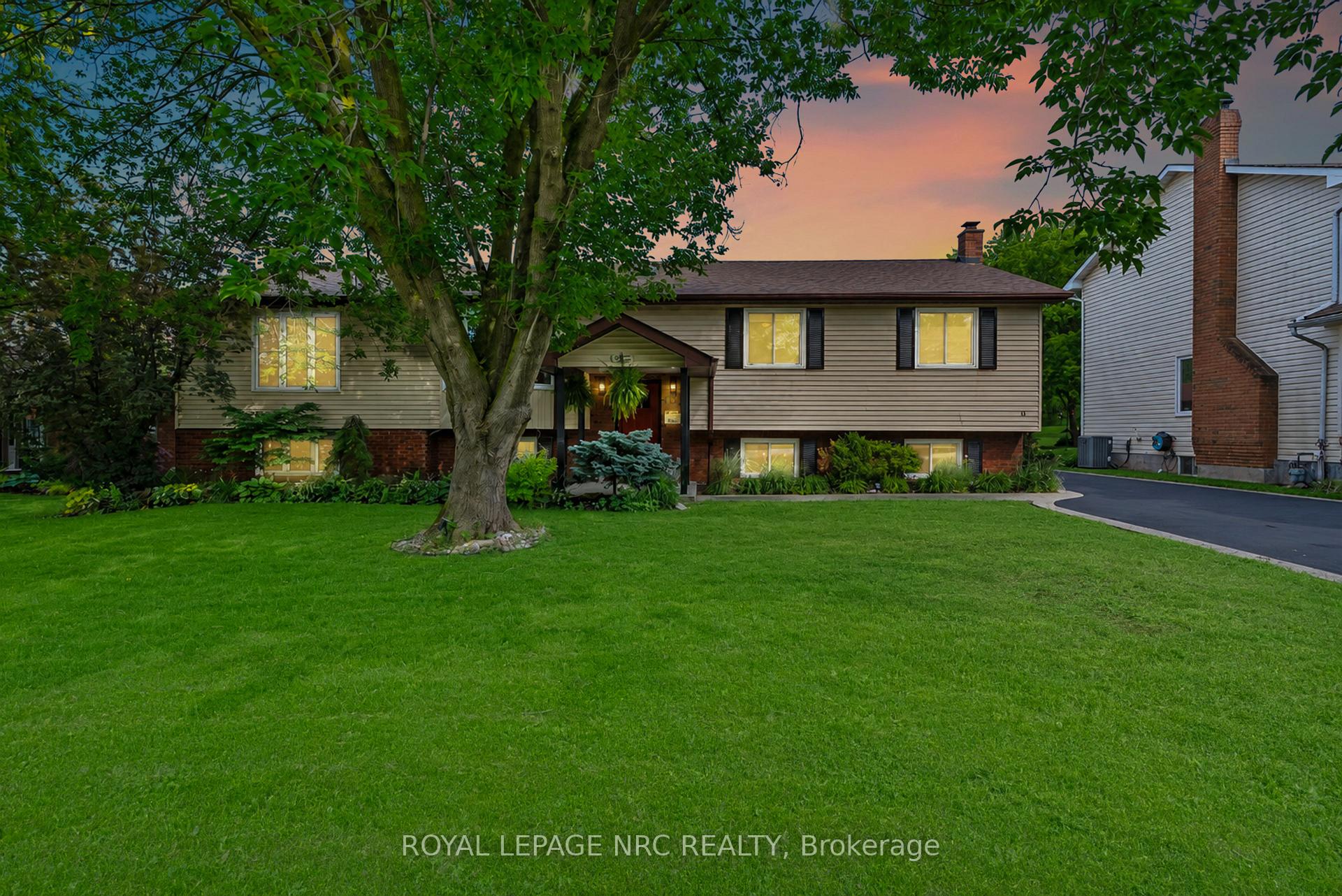 15 Park Road Road S, Grimsby, ON L3M 2N8 — Grimsby, Ontario