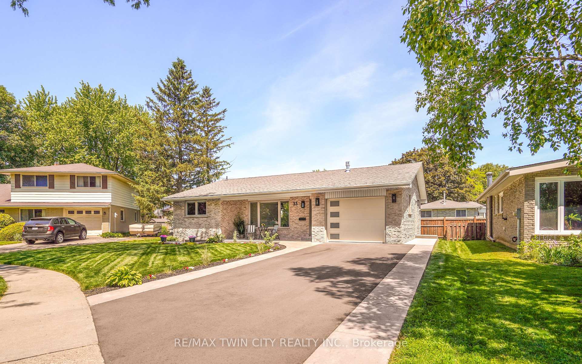 33 Tanglewood Terrace, Brantford, ON N3R 3R8 — Brantford, Ontario