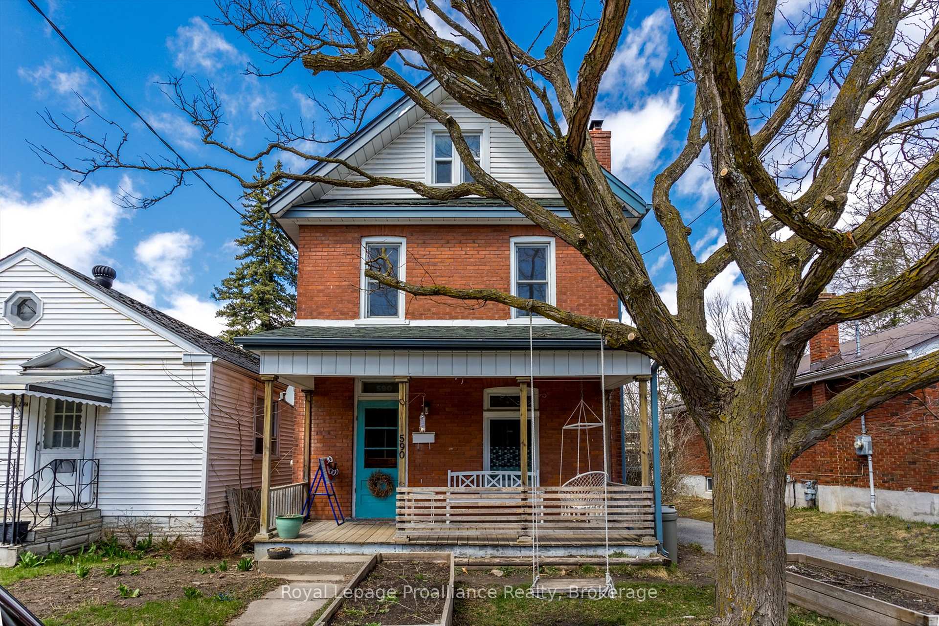 590 Murray Street, Peterborough, ON K9H 2V1
