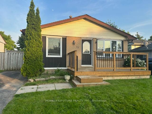 17 Villeneuve Crescent, London East, ON N5V 1M7