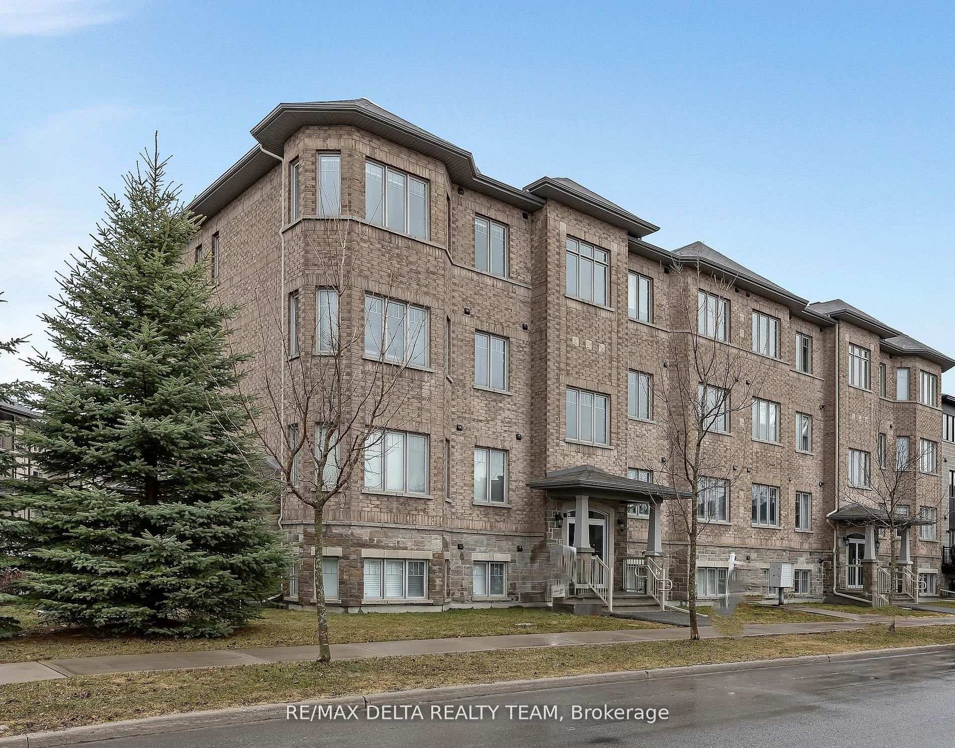 486 Via Verona Avenue 7, Barrhaven, ON K2J 6B3