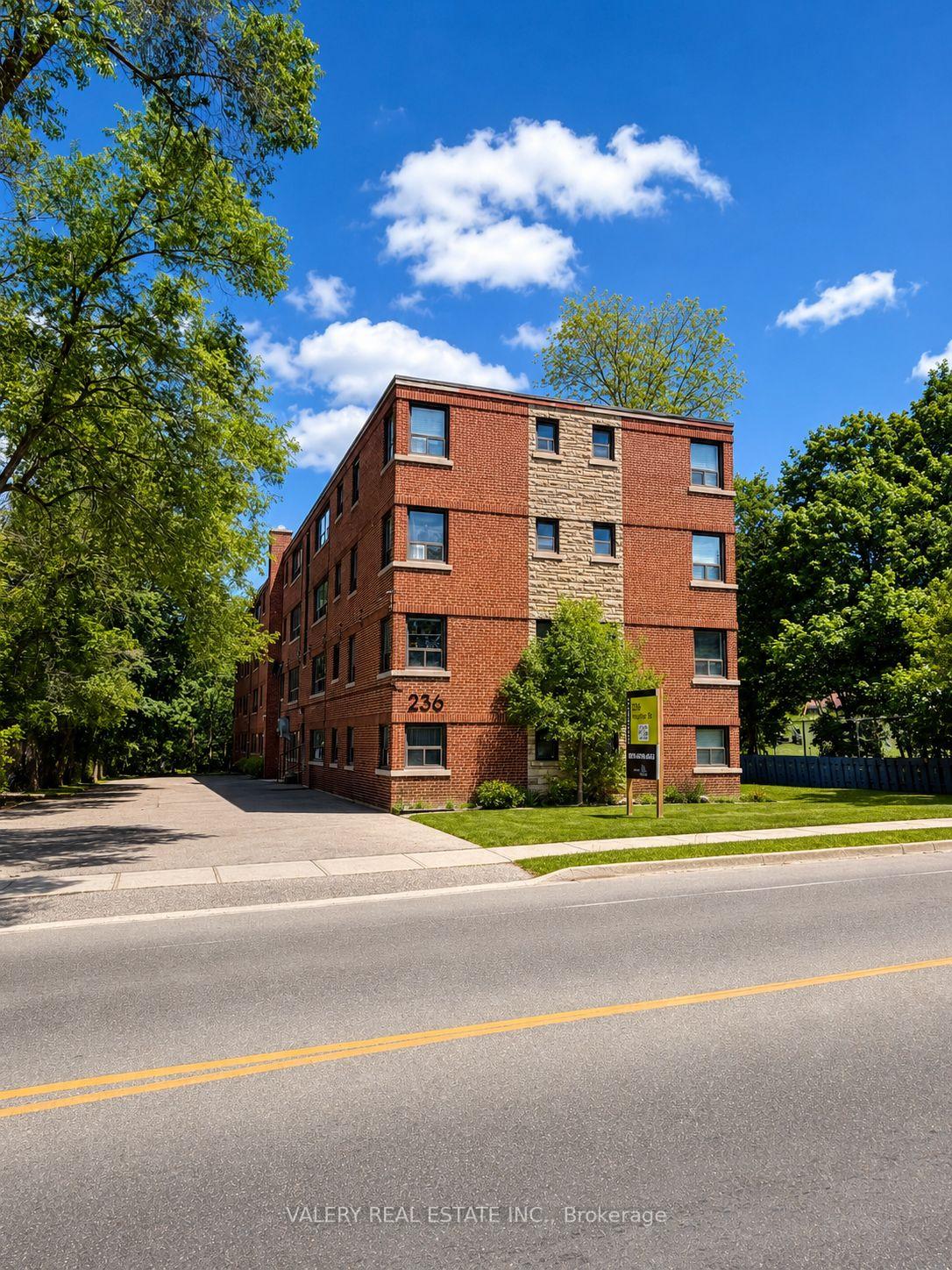 236 Gordon Street 12, Guelph, ON N1G 1X3