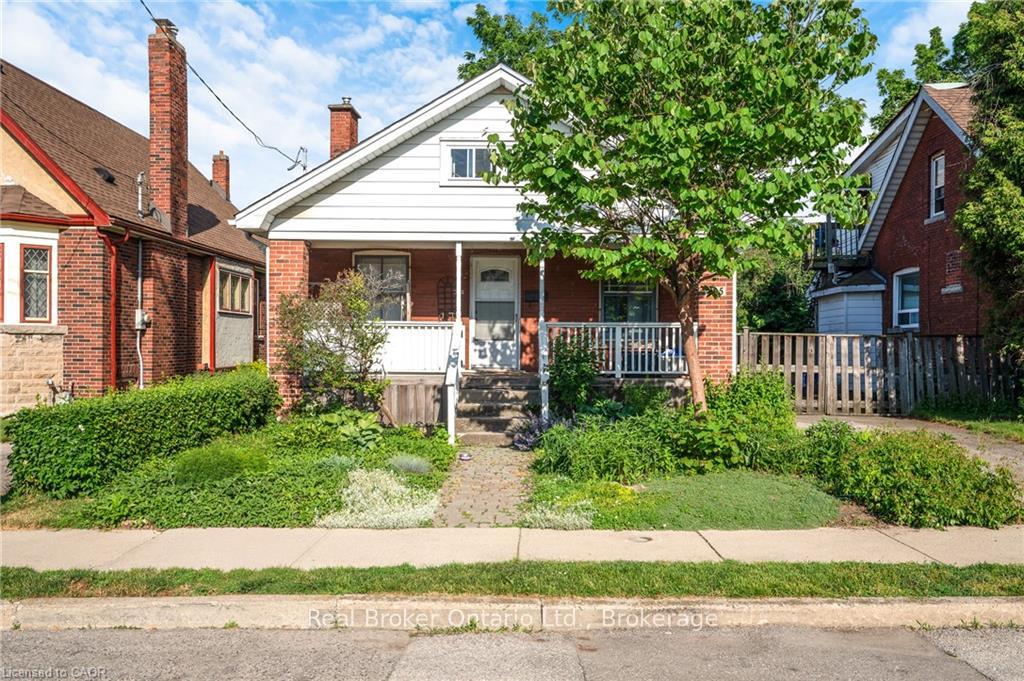 295 Keswick Court, Hamilton, ON L8K 2S6