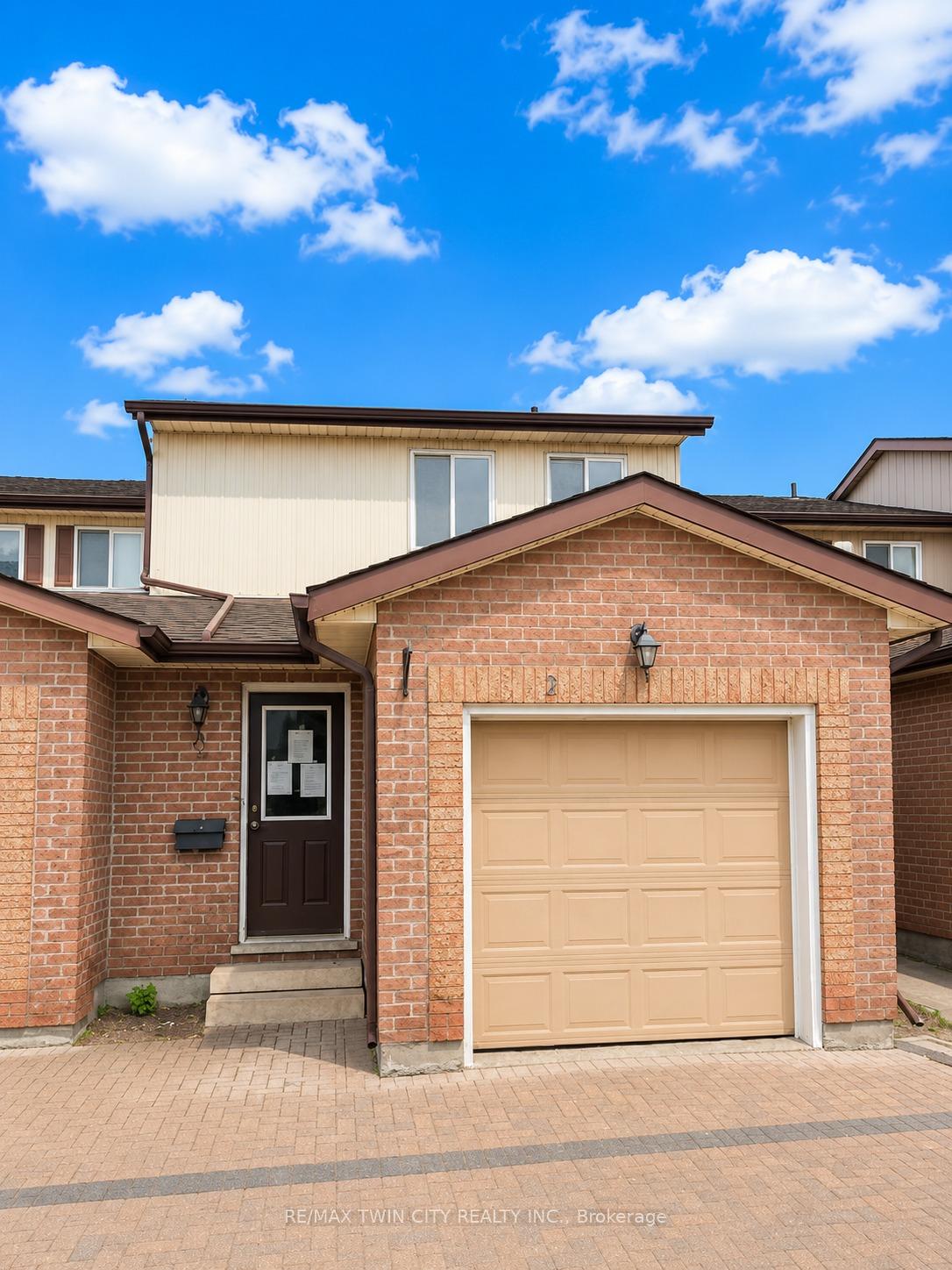 25 W Valleyview Road 2, Kitchener, ON N2E 1L5