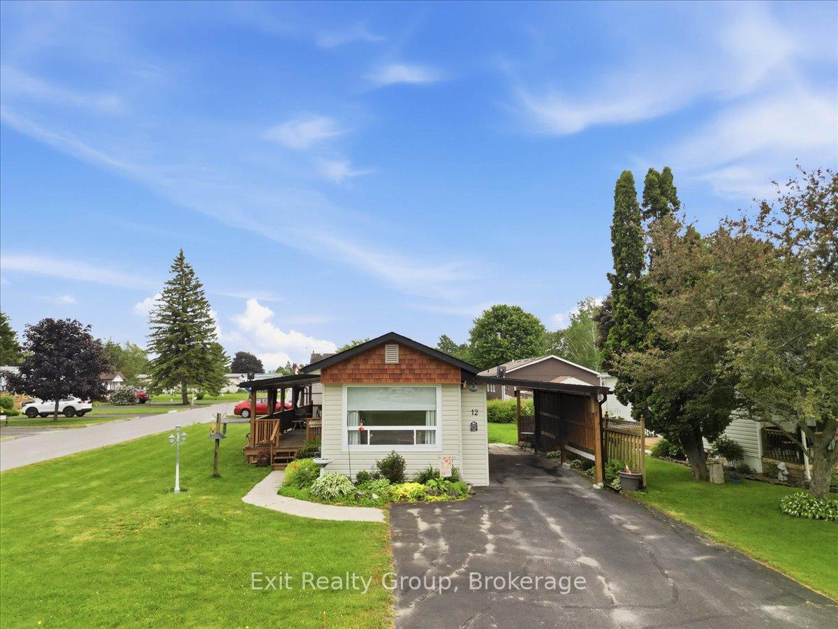 12 Park Lane, Quinte West, ON K8N 2G6