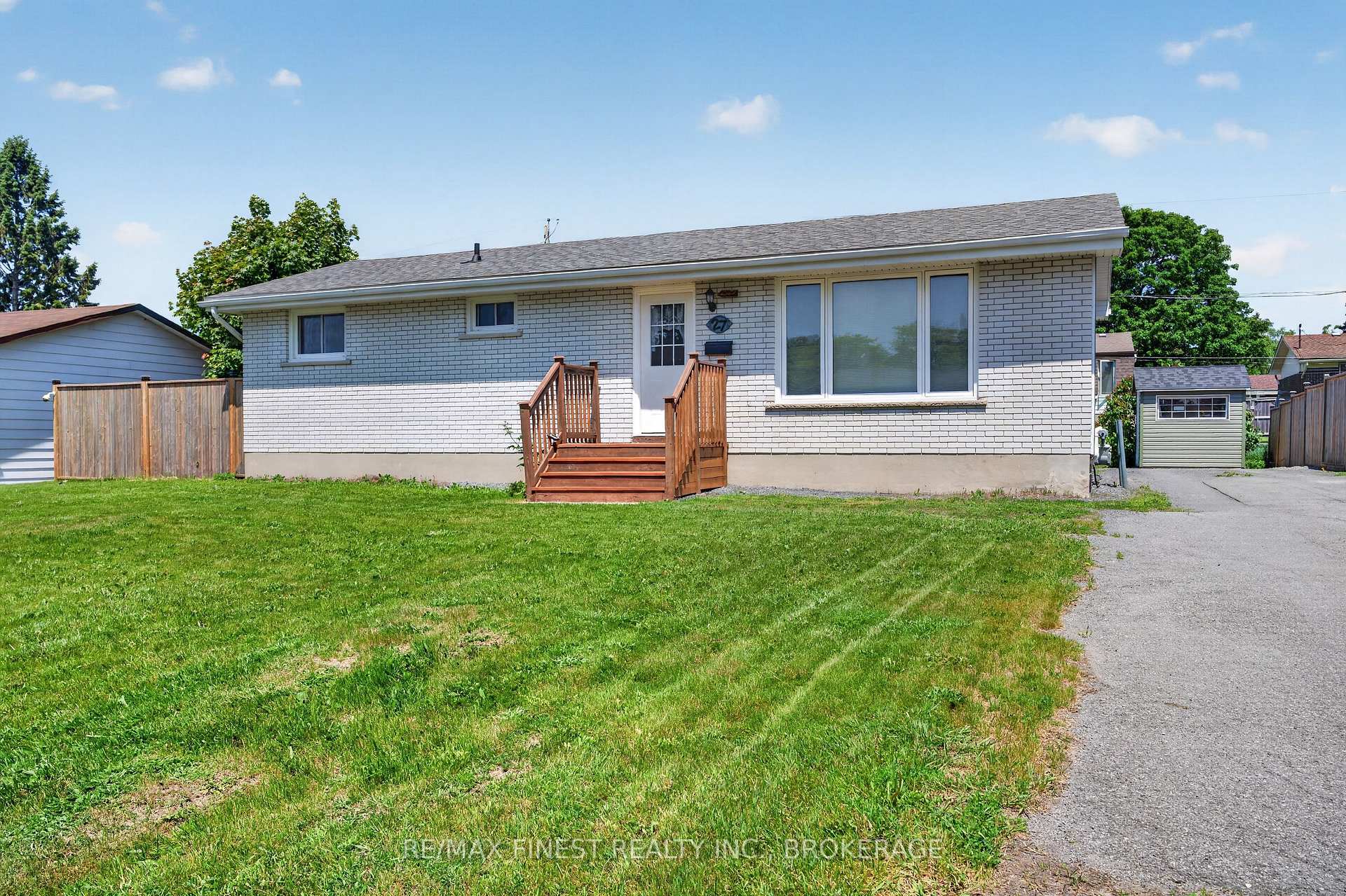 27 Asbury Road, Loyalist, ON K7N 1J8
