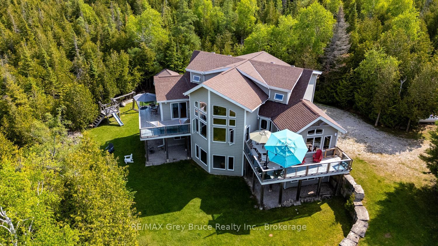 37 Paradise Drive, Northern Bruce Peninsula, ON N0H 1W0