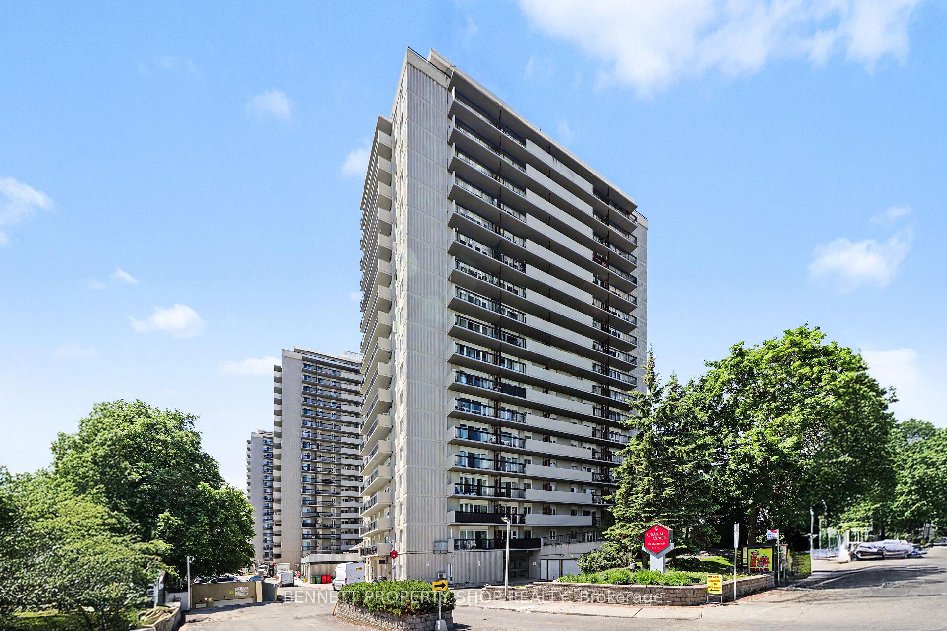 158A McArthur Avenue 804, Vanier and Kingsview Park, ON K1L 7E7