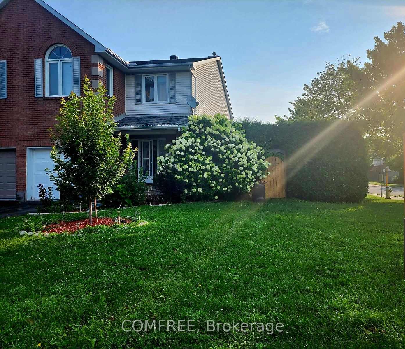 2215 Saturn Crescent, Orleans - Cumberland and Area, ON K4A 3T6
