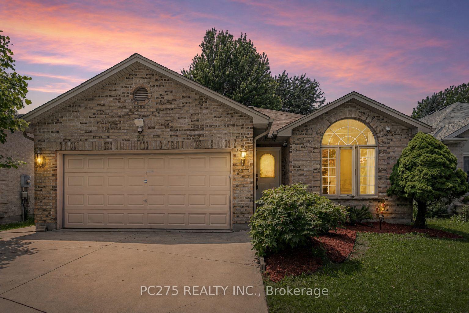 27 Jasmine Drive, London North, ON N6G 5A2