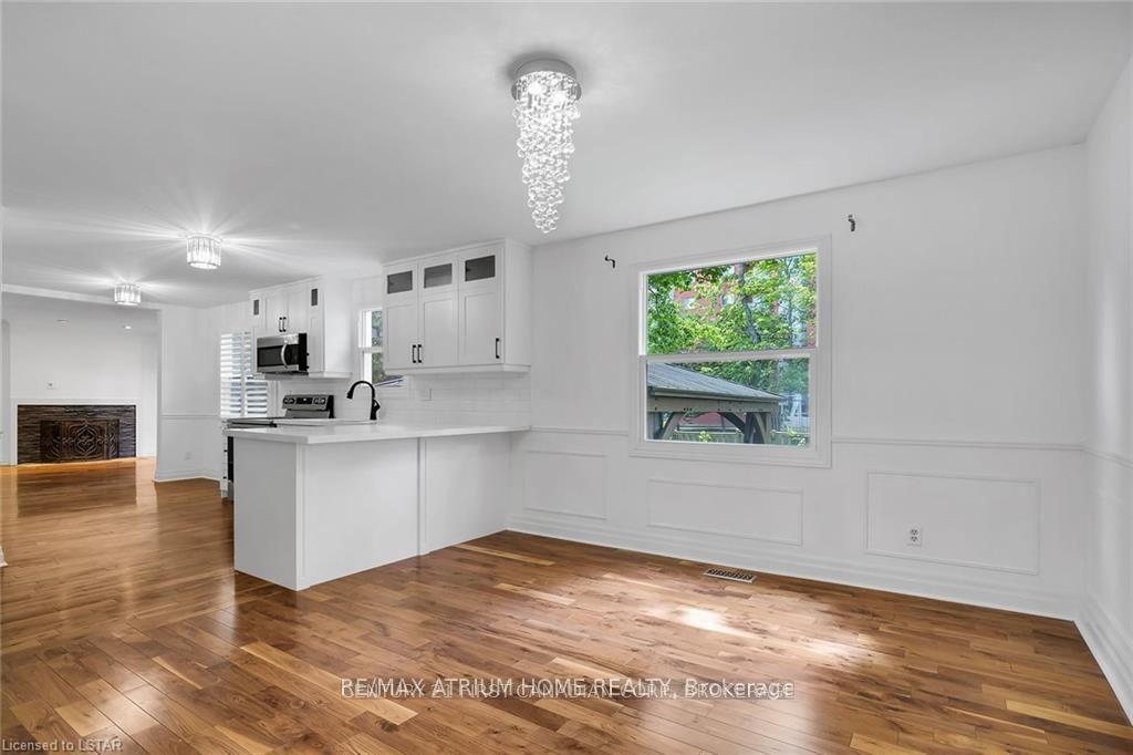40 Stuyvesant Place, London South, ON N6J 3S9