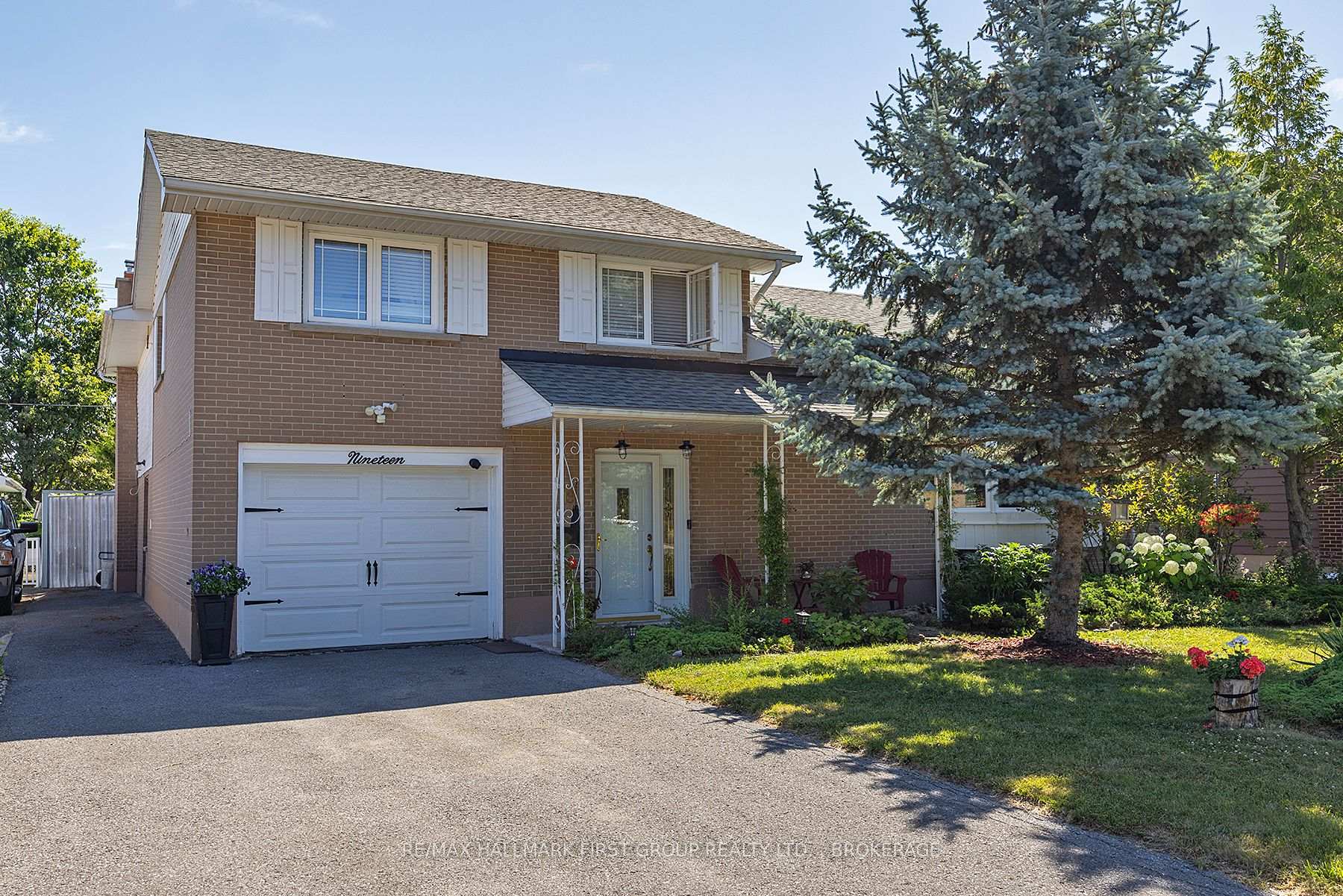 19 Dedrick Drive, Kingston, ON K7M 2V4