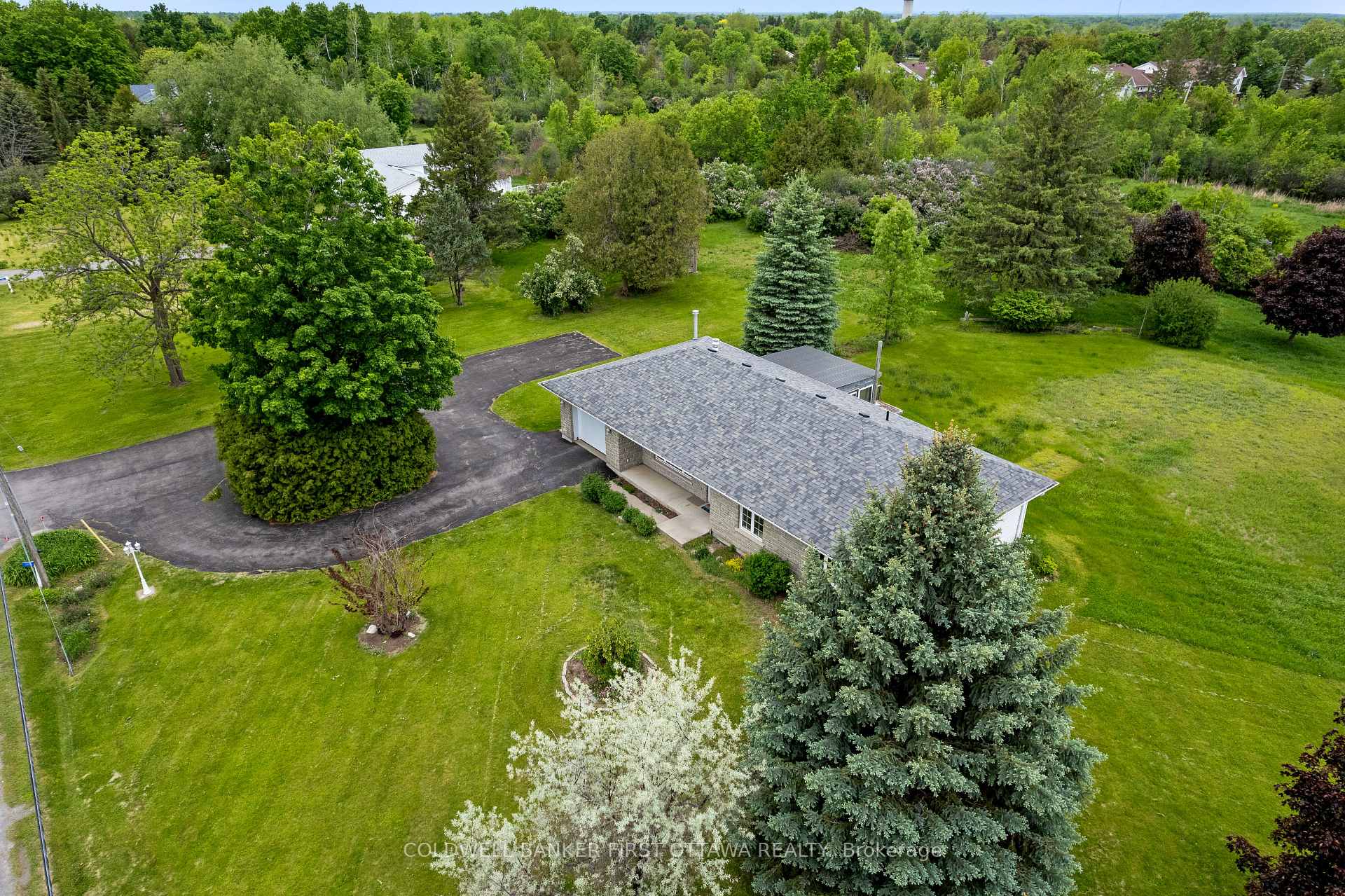 363 Napoleon Street, Carleton Place, ON K7C 3Y3