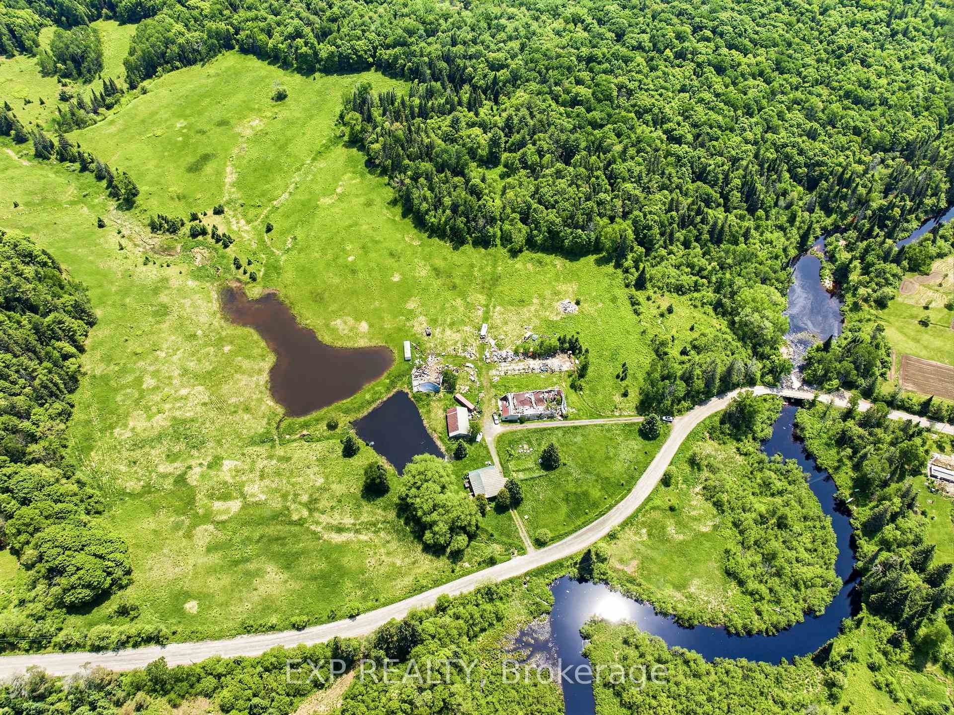1524 Hekkla Road, Muskoka Lakes, ON P0C 1J0