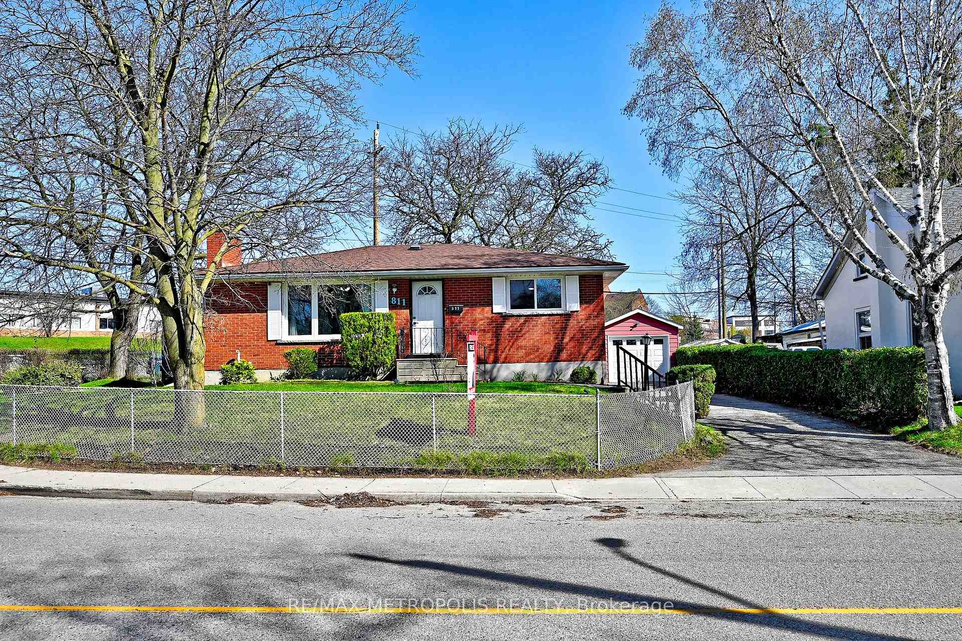 811 Dolph Street N, Cambridge, ON N3H 2B6