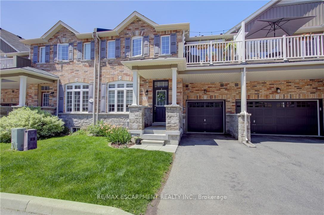 54 NISBET Boulevard 33, Hamilton, ON L8B 0Y3