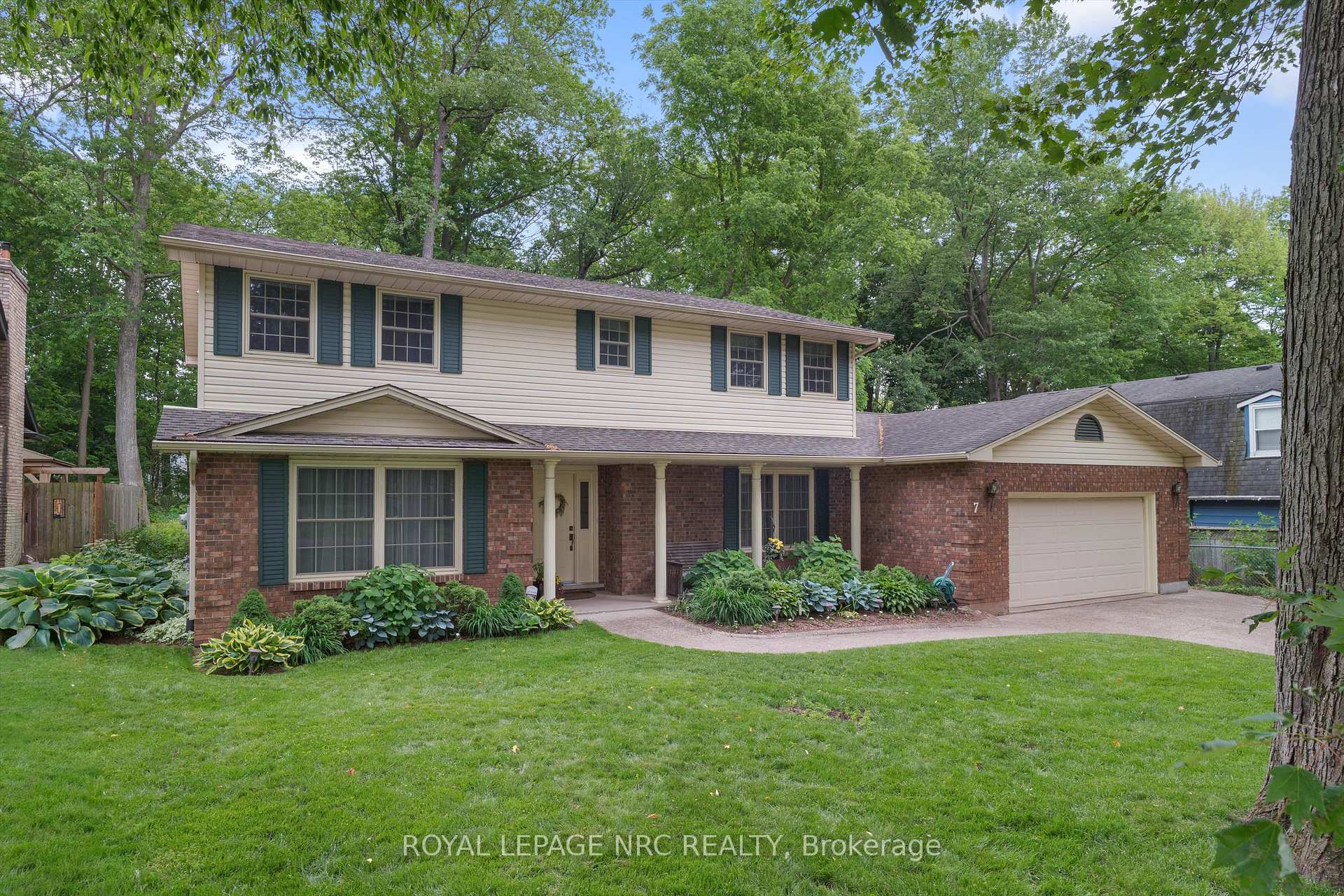 7 Parkhill Road, Pelham, ON L3E 0J3