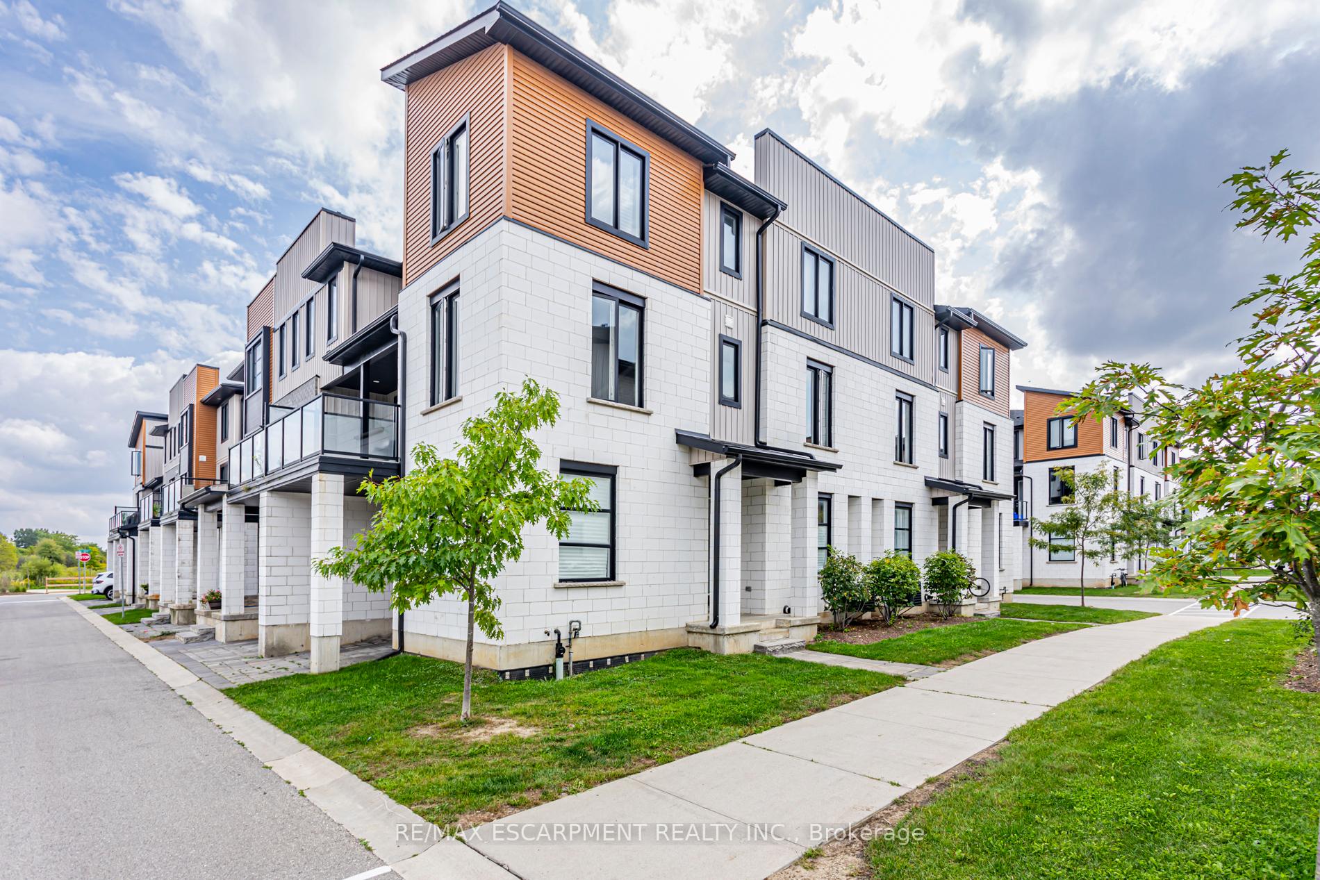 941 Manhattan Way, London North, ON N6G 0J7