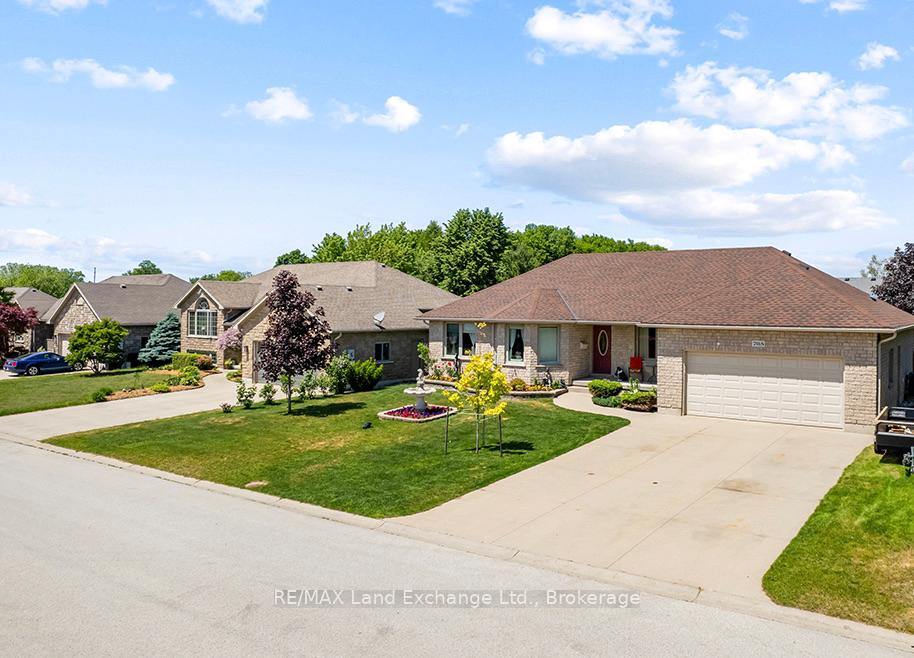 785 Woodland Drive, Saugeen Shores, ON N0H 2C4