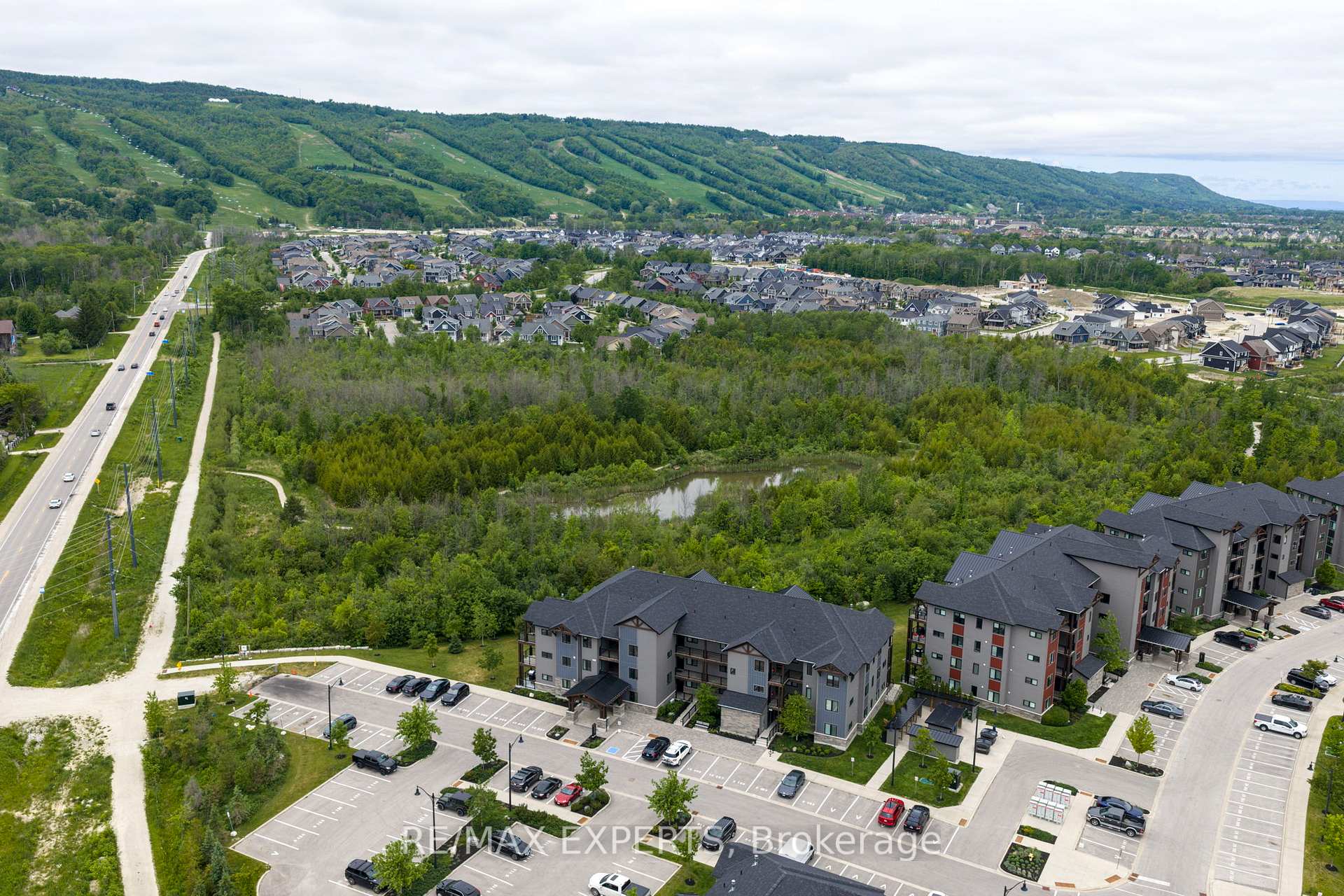 12 Beausoleil Lane 201, Blue Mountains, ON L9Y 2X5