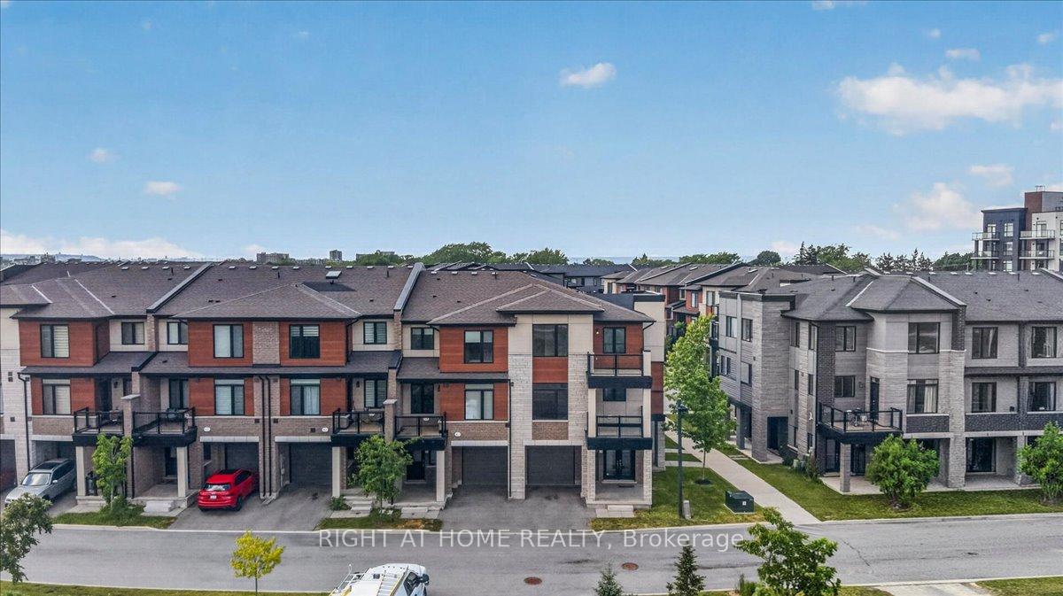 590 North Service Road 67, Hamilton, ON L8E 0K5