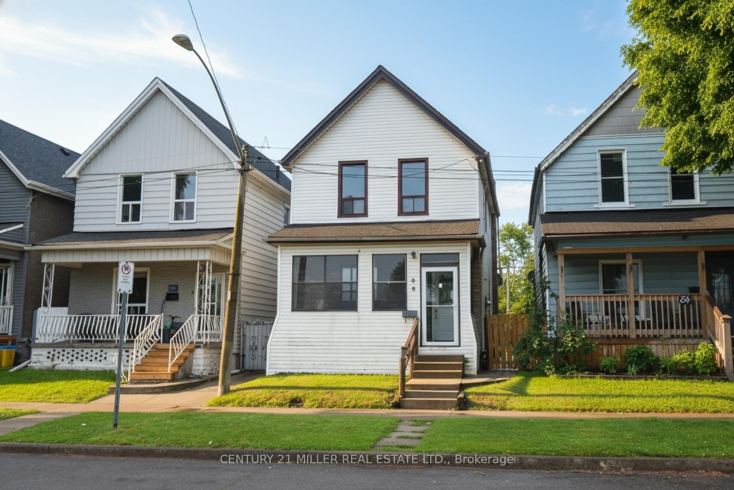86 Mars Avenue, Hamilton, ON L8L 3W1
