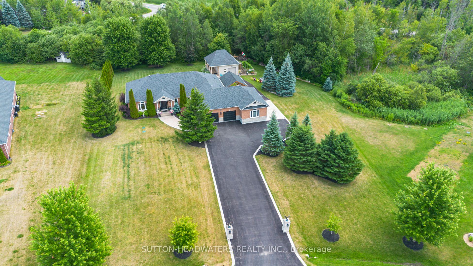 63 Brookhaven Crescent, East Garafraxa, ON L9W 2Y9