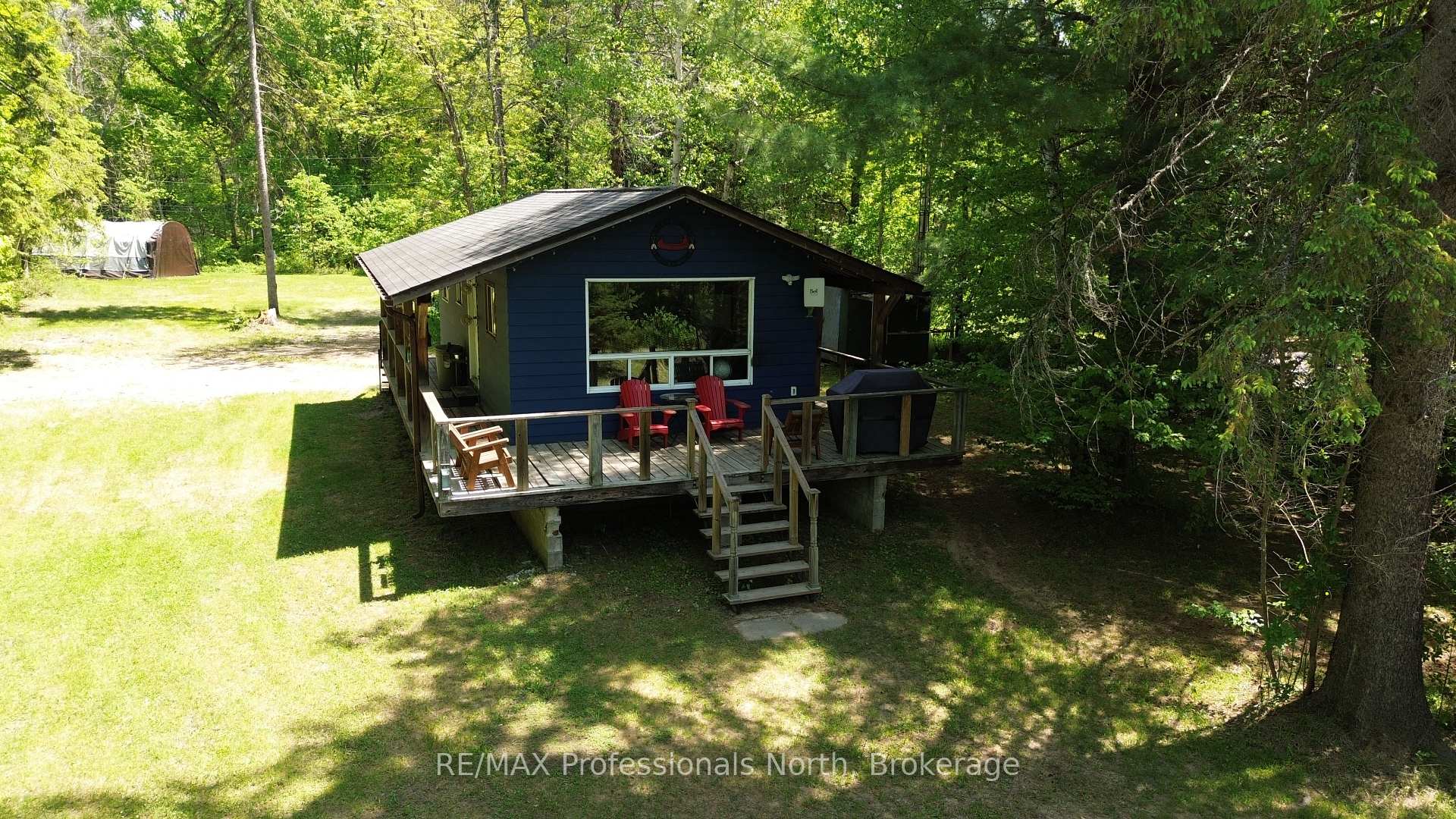 38 ROBERT Road W, Huntsville, ON P1H 2J4
