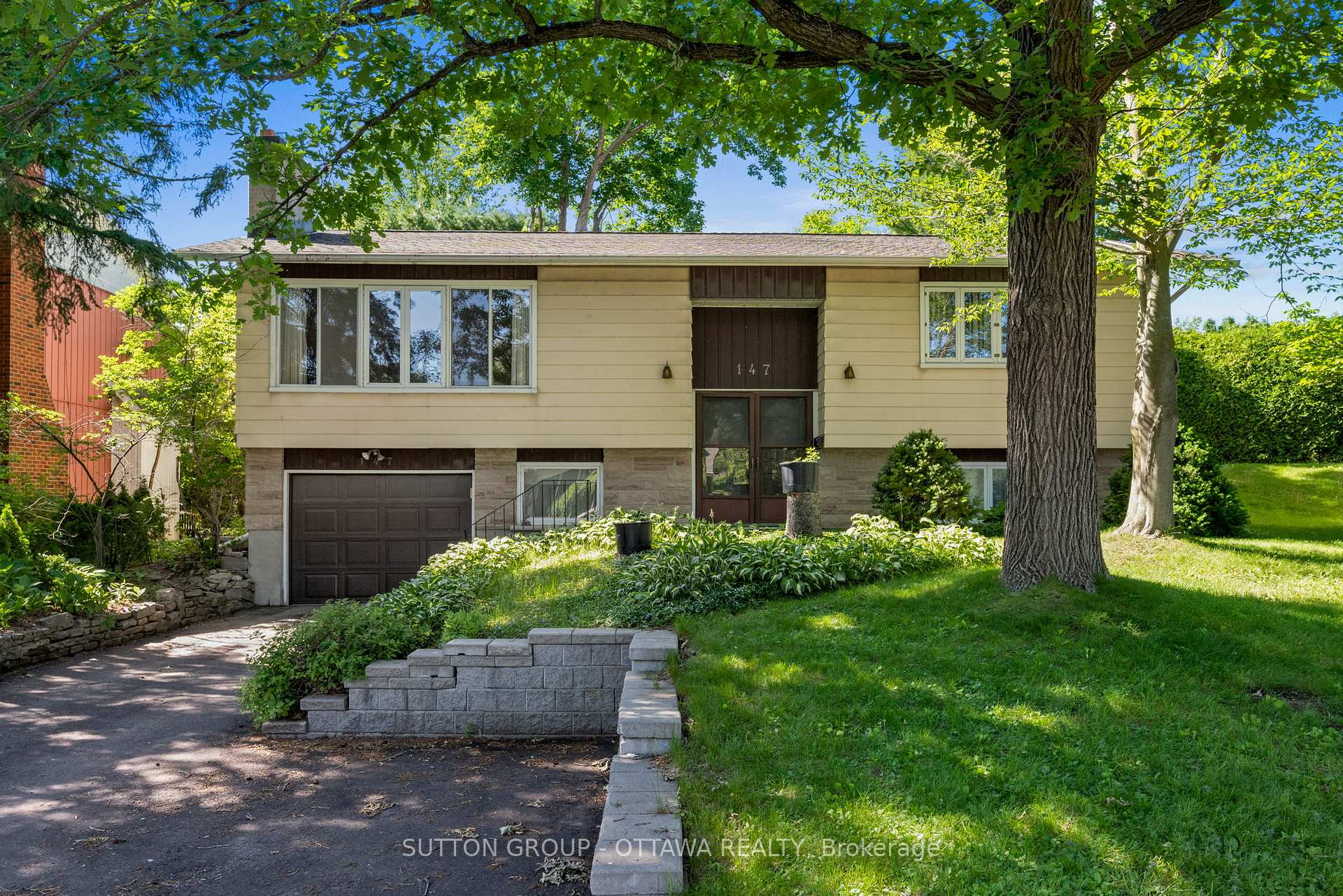 147 Banning Road, Kanata, ON K2L 1C5