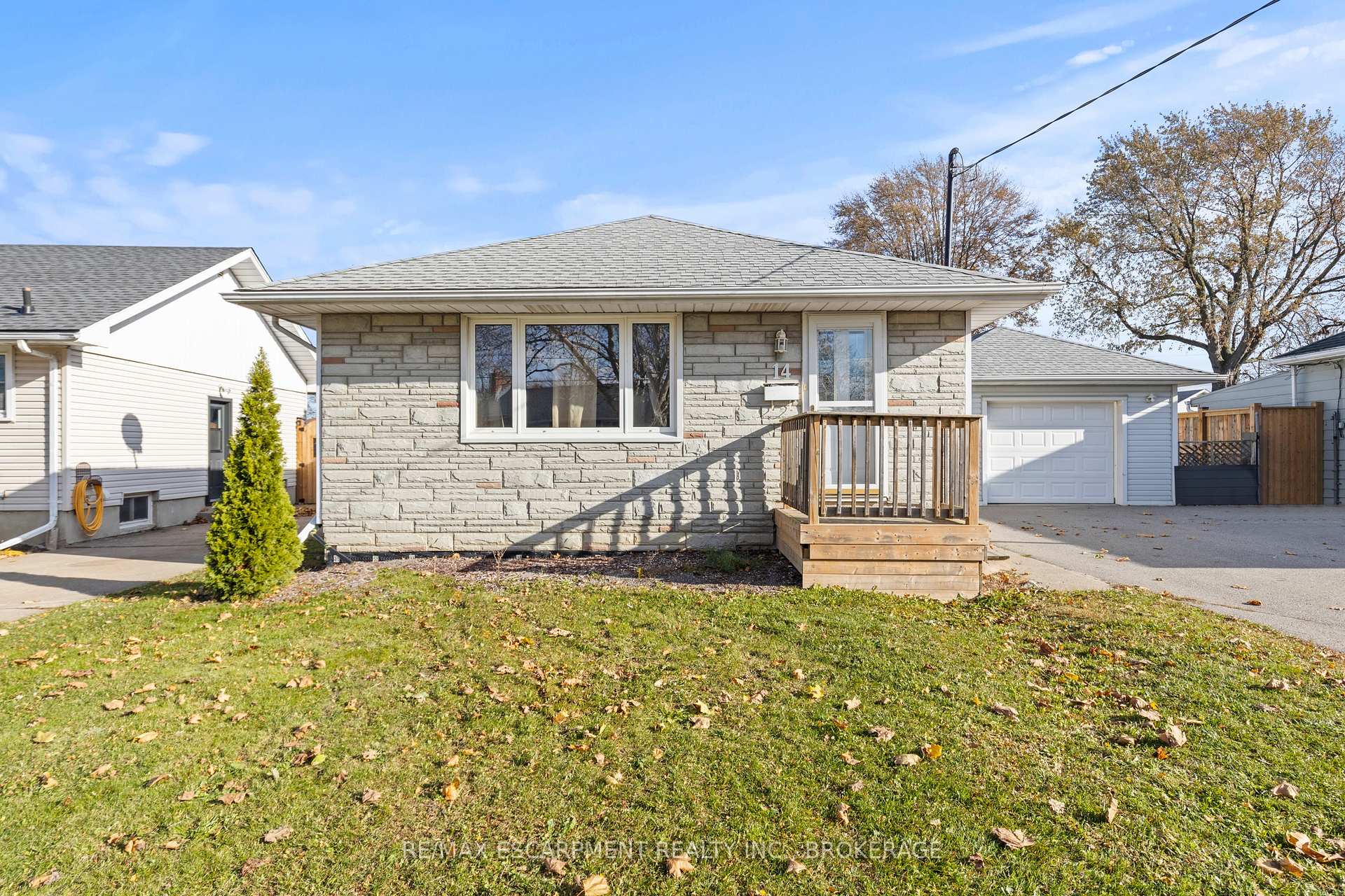 14 Westmount Avenue Lower, Thorold, ON L2V 2W1