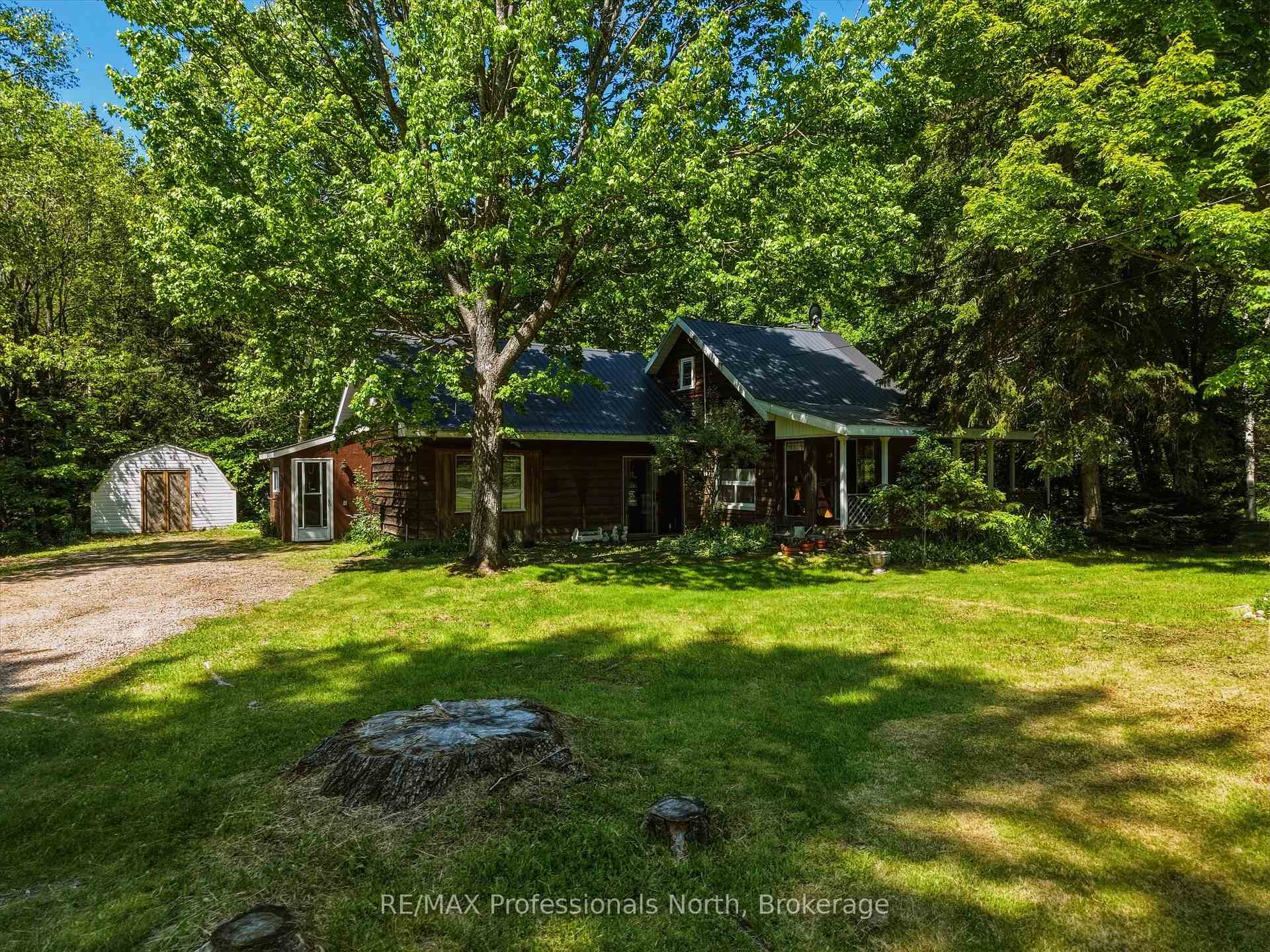 950 592 Highway, Perry, ON P0A 1J0