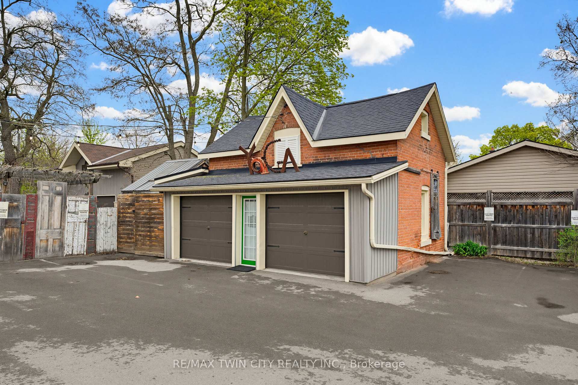 105 Brant Avenue REAR, Brantford, ON N3T 3H4