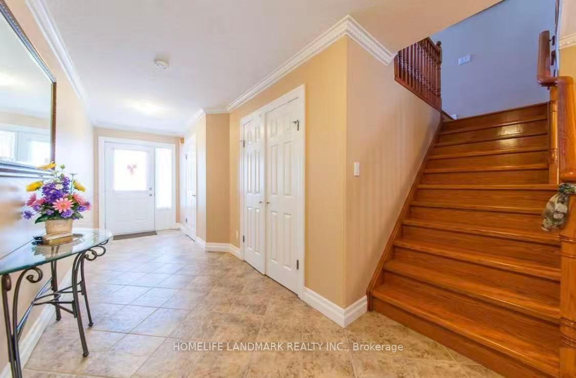 579 Violet Street, Waterloo, ON N2V 2V6