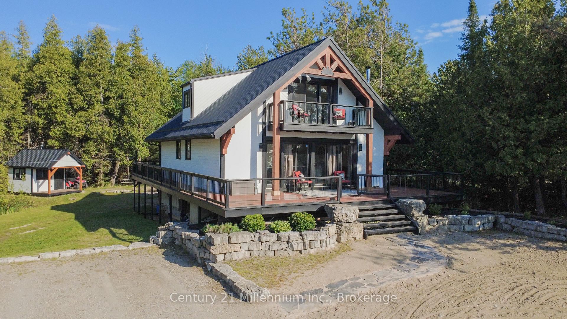 160 Sunset Drive, Kincardine, ON N0H 2C5