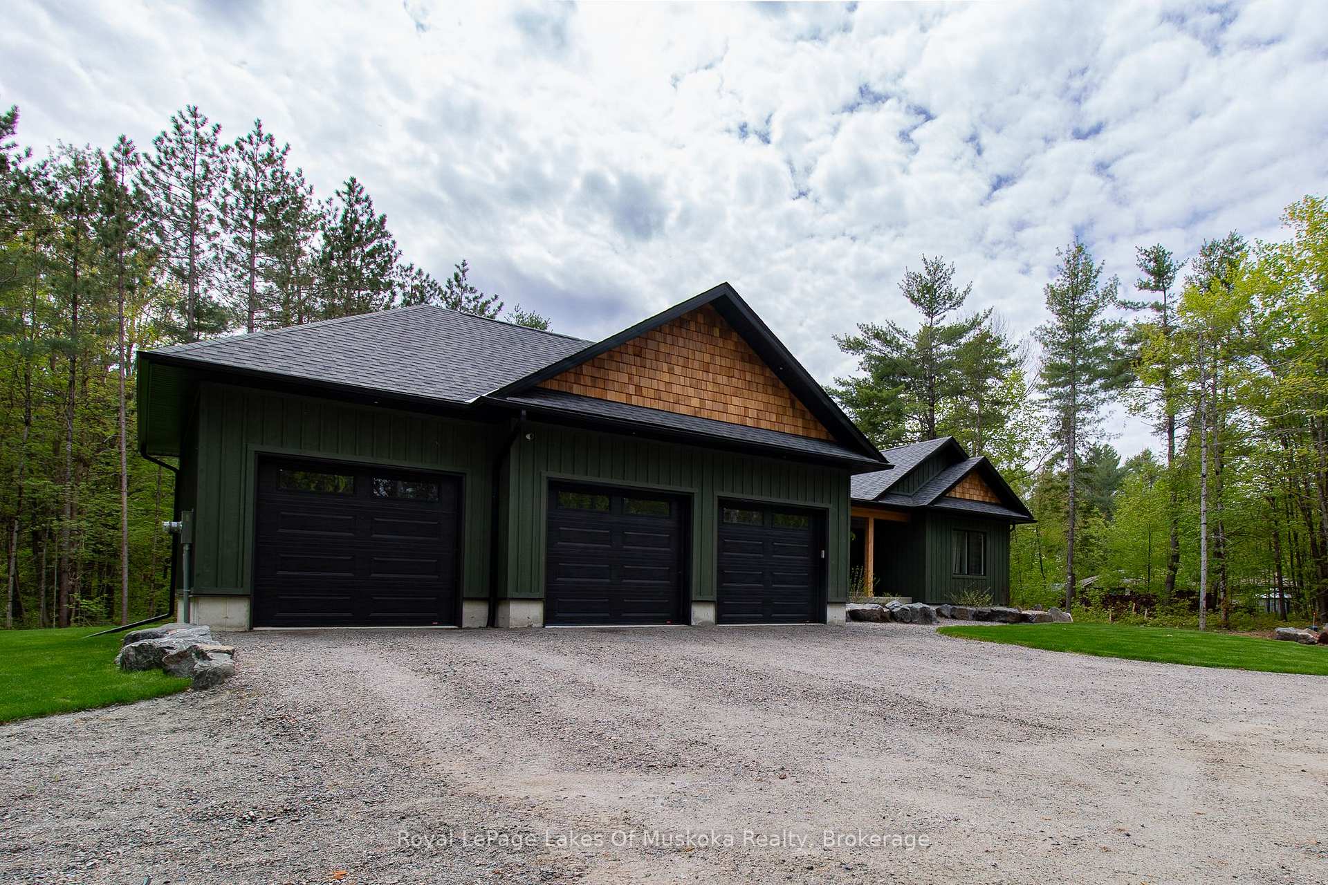 1065 Kilworthy Road, Gravenhurst, ON P0E 1G0