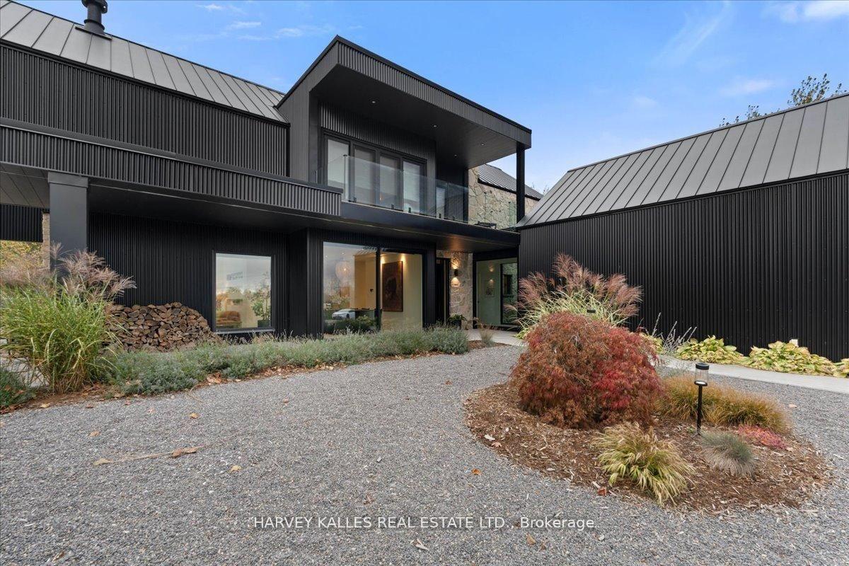 690 WEESE Road, Prince Edward County, ON K0K 1L0