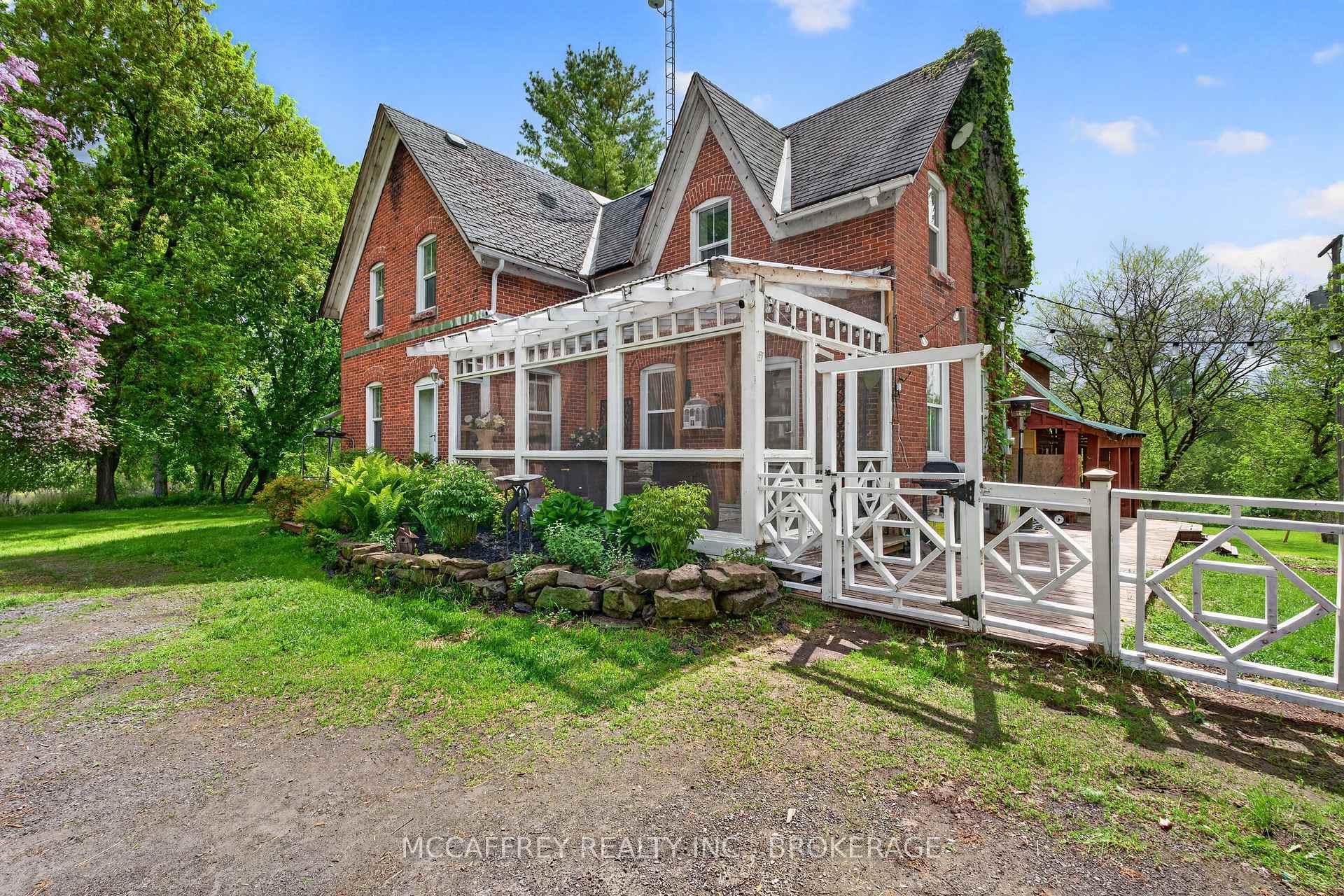 1817 Glen Smail Road, Edwardsburgh/Cardinal, ON K0E 1T0