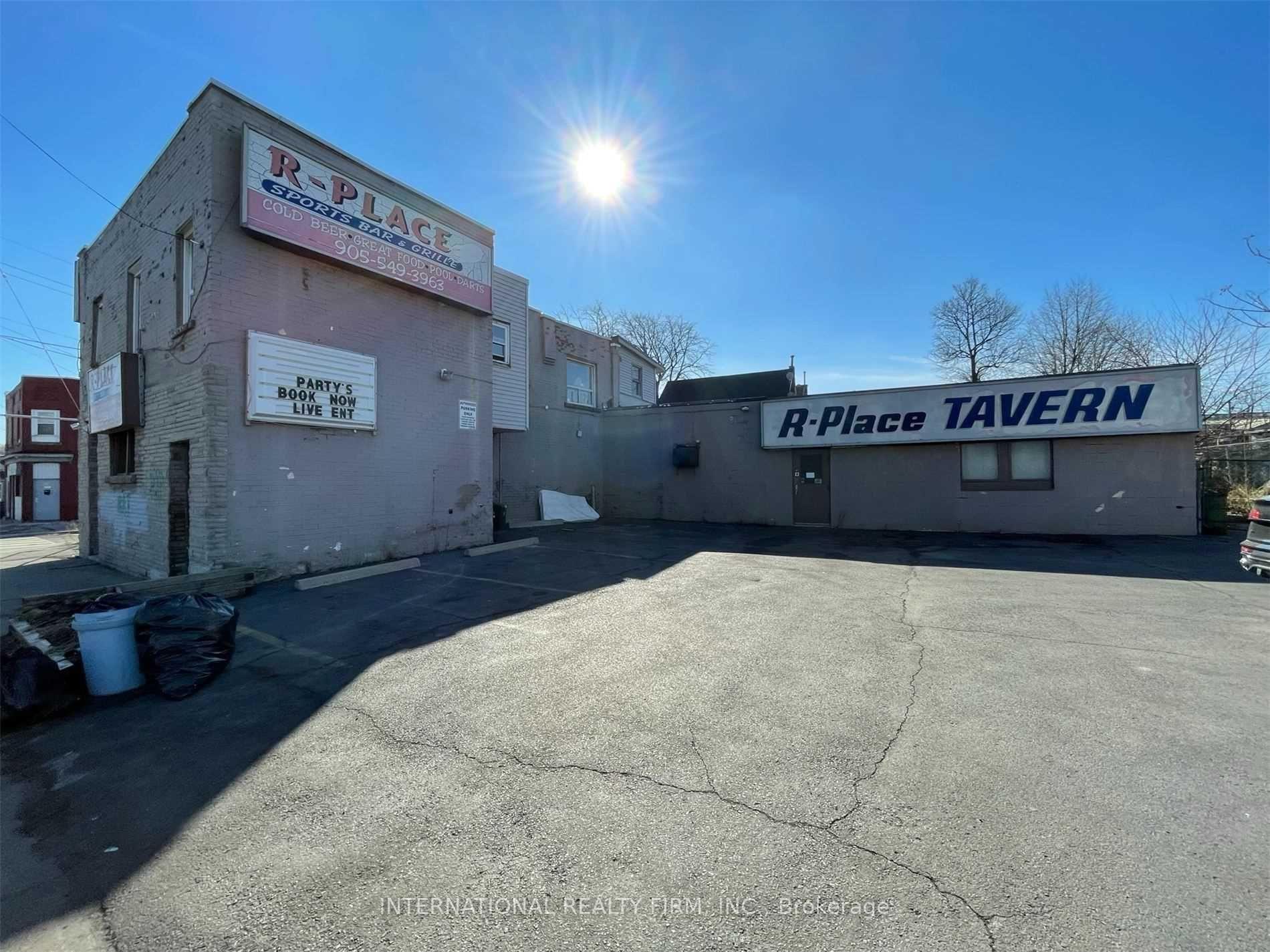 172 Beach Road, Hamilton, ON L8L 4A5