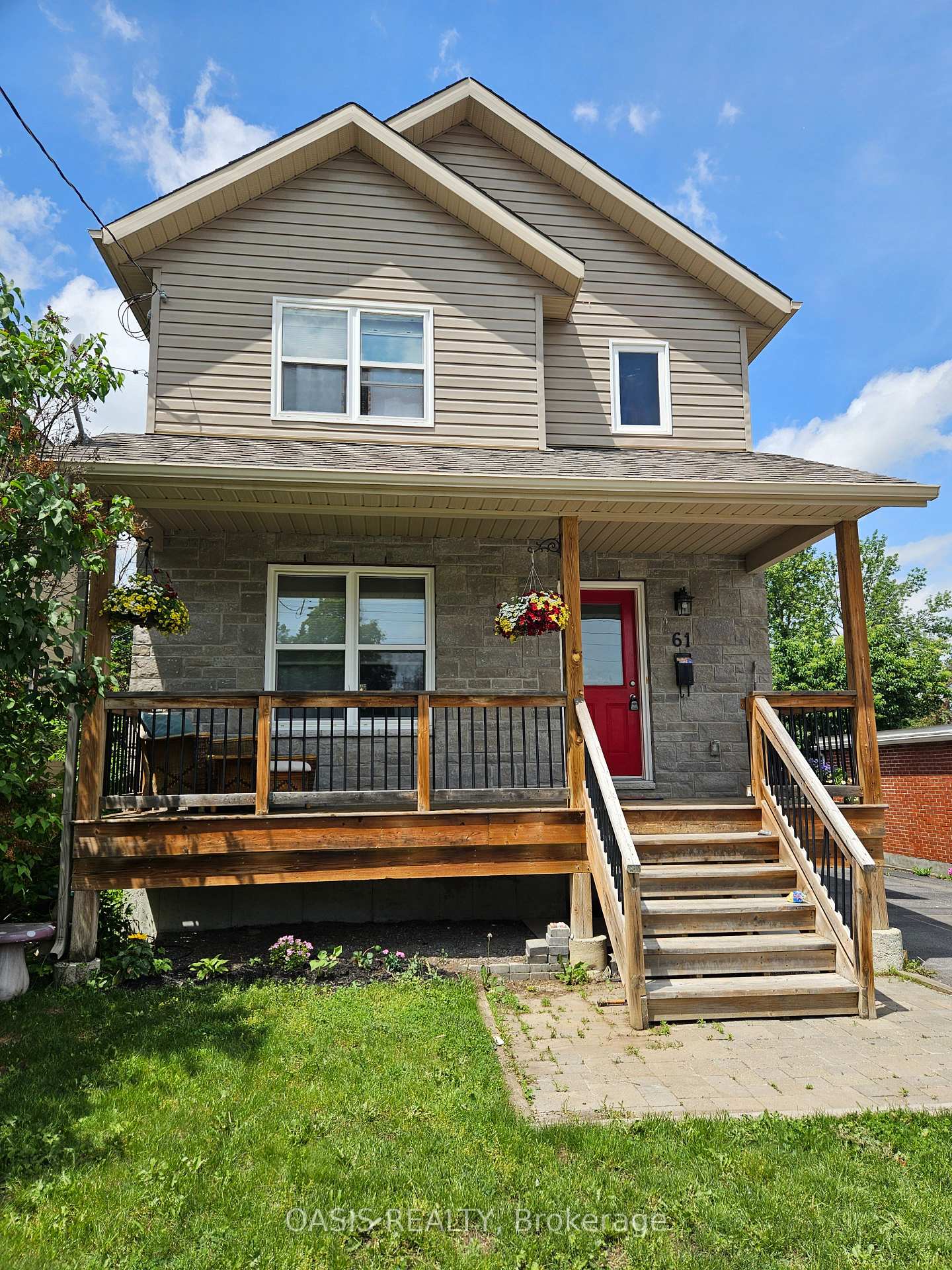 61 Herriott Street, Carleton Place, ON K7C 2A6