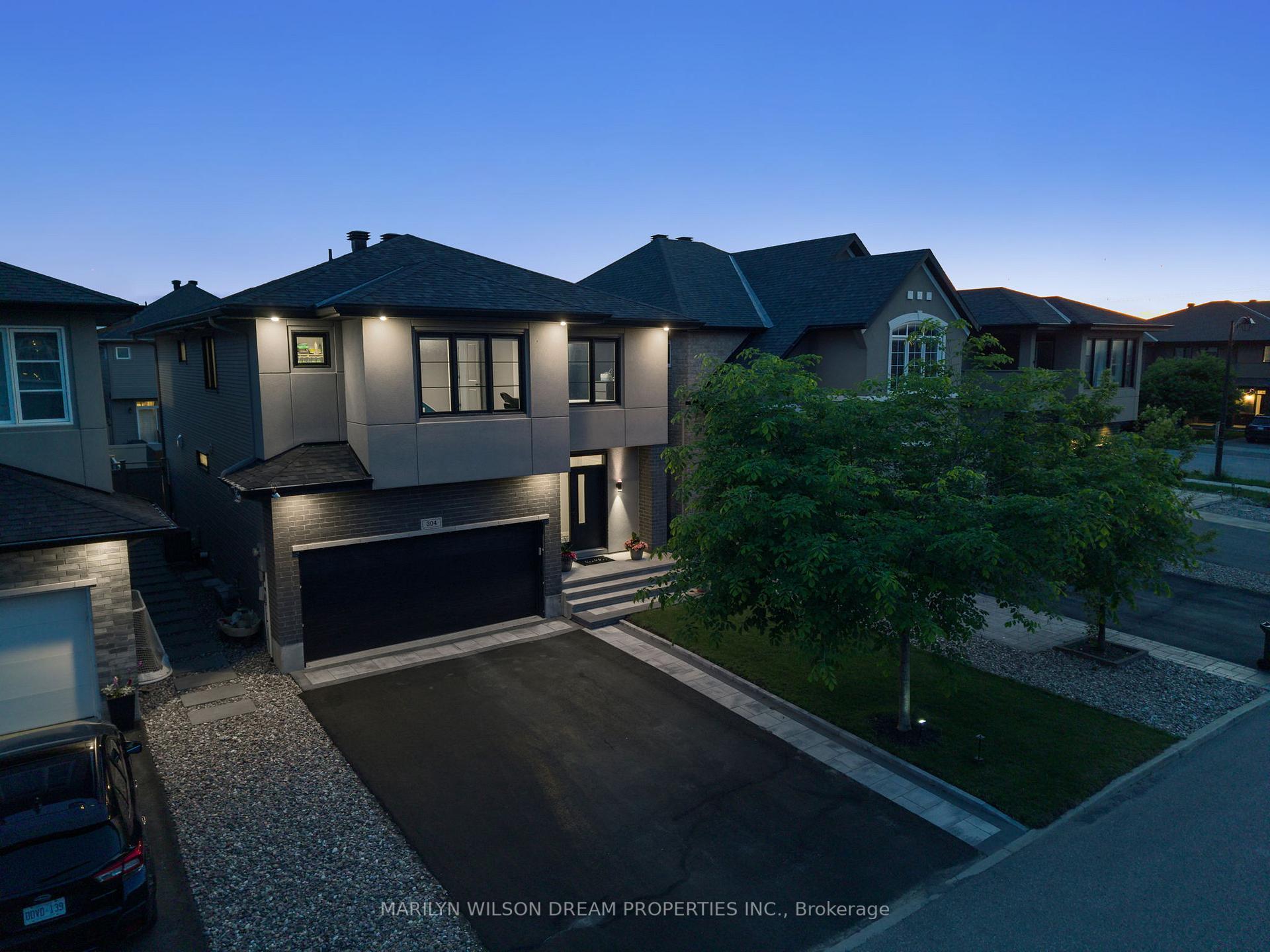 304 Andalusian Crescent, Kanata, ON K2V 0C2