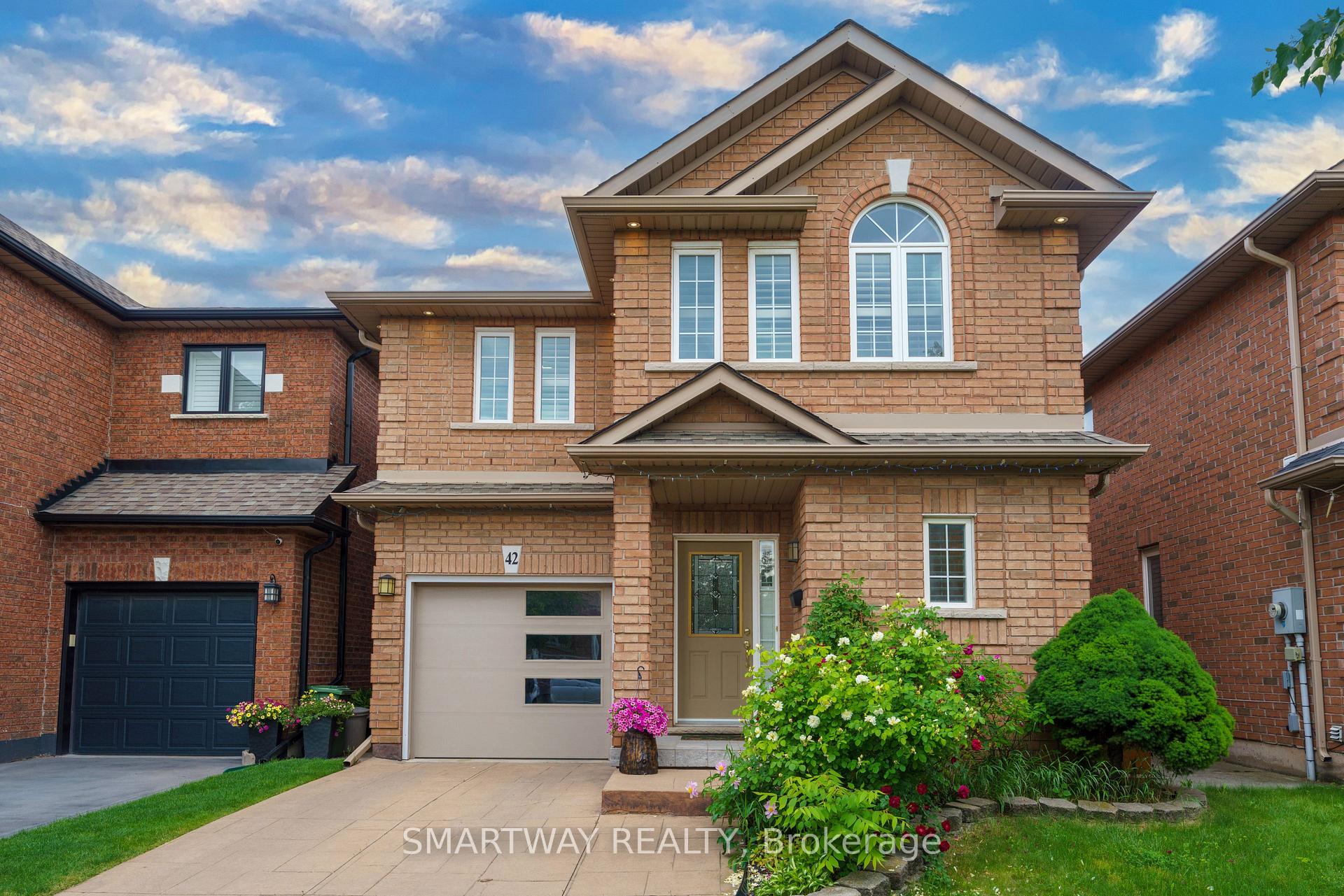 42 Peachwood Crescent, Hamilton, ON L8E 5Z8