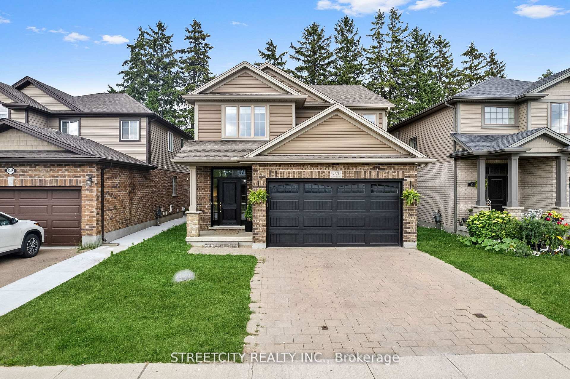 1271 Howlett Circle, London North, ON N5X 0K5