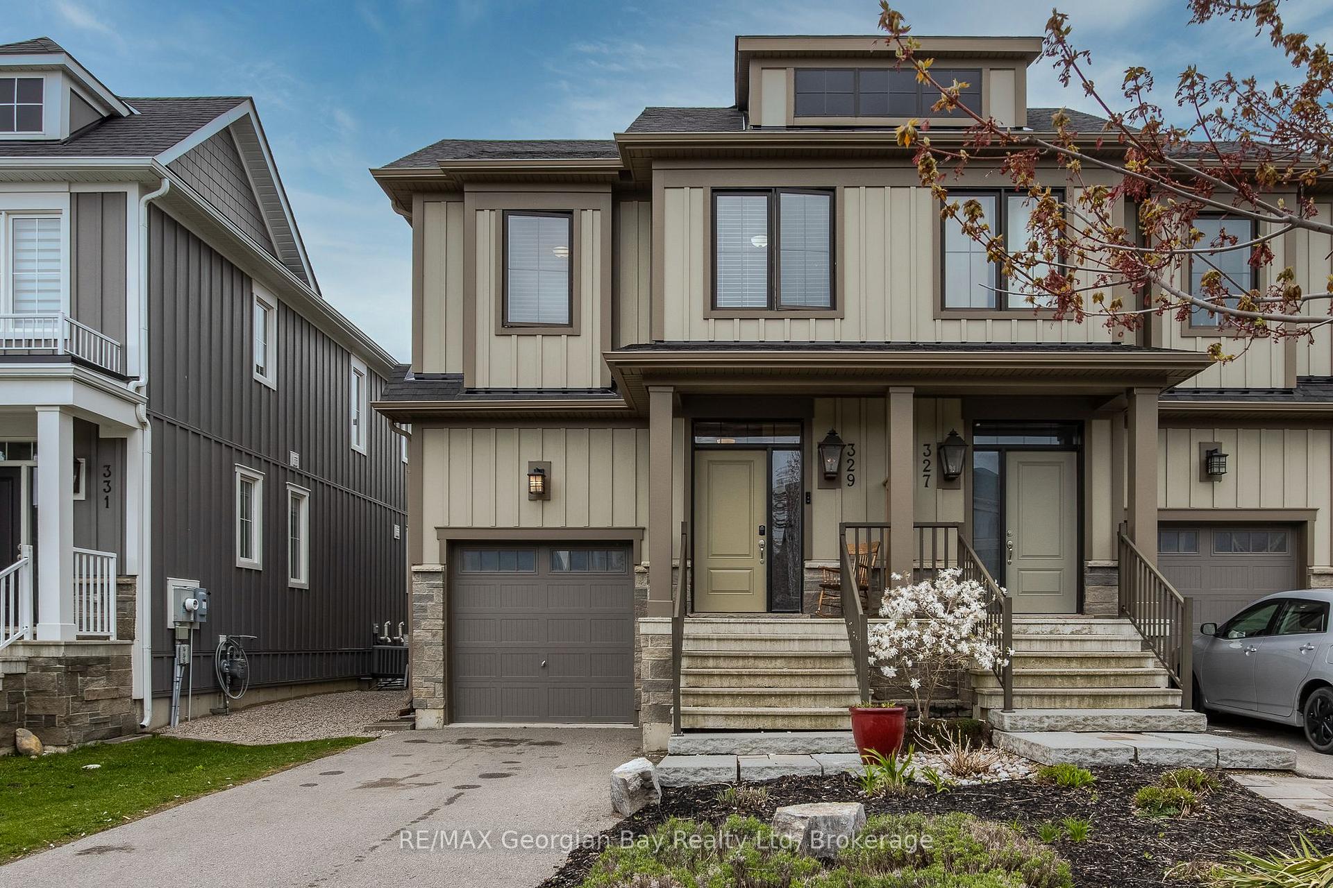 329 Yellow Birch Crescent, Blue Mountains, ON L9Y 0Y5