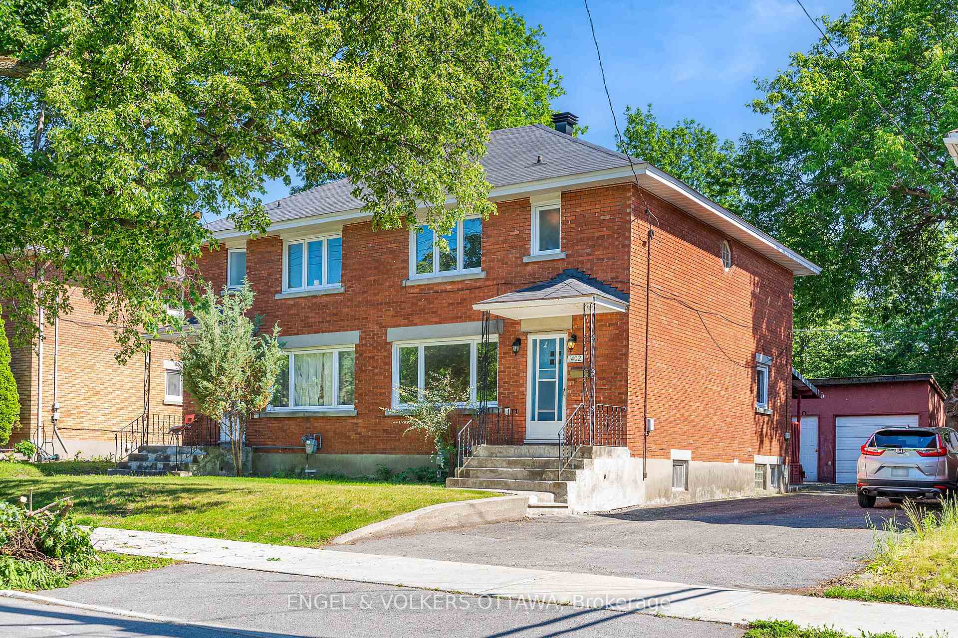 1402 Kilborn Avenue, Alta Vista and Area, ON K1H 6L8