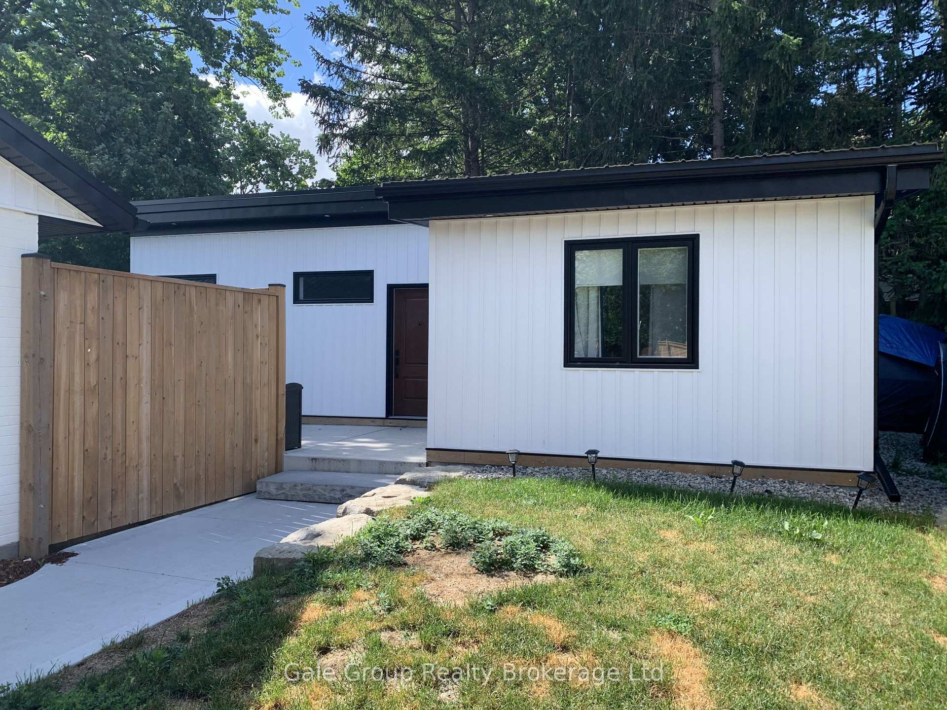 77 North Park Crescent B, Woodstock, ON N4S 7M1