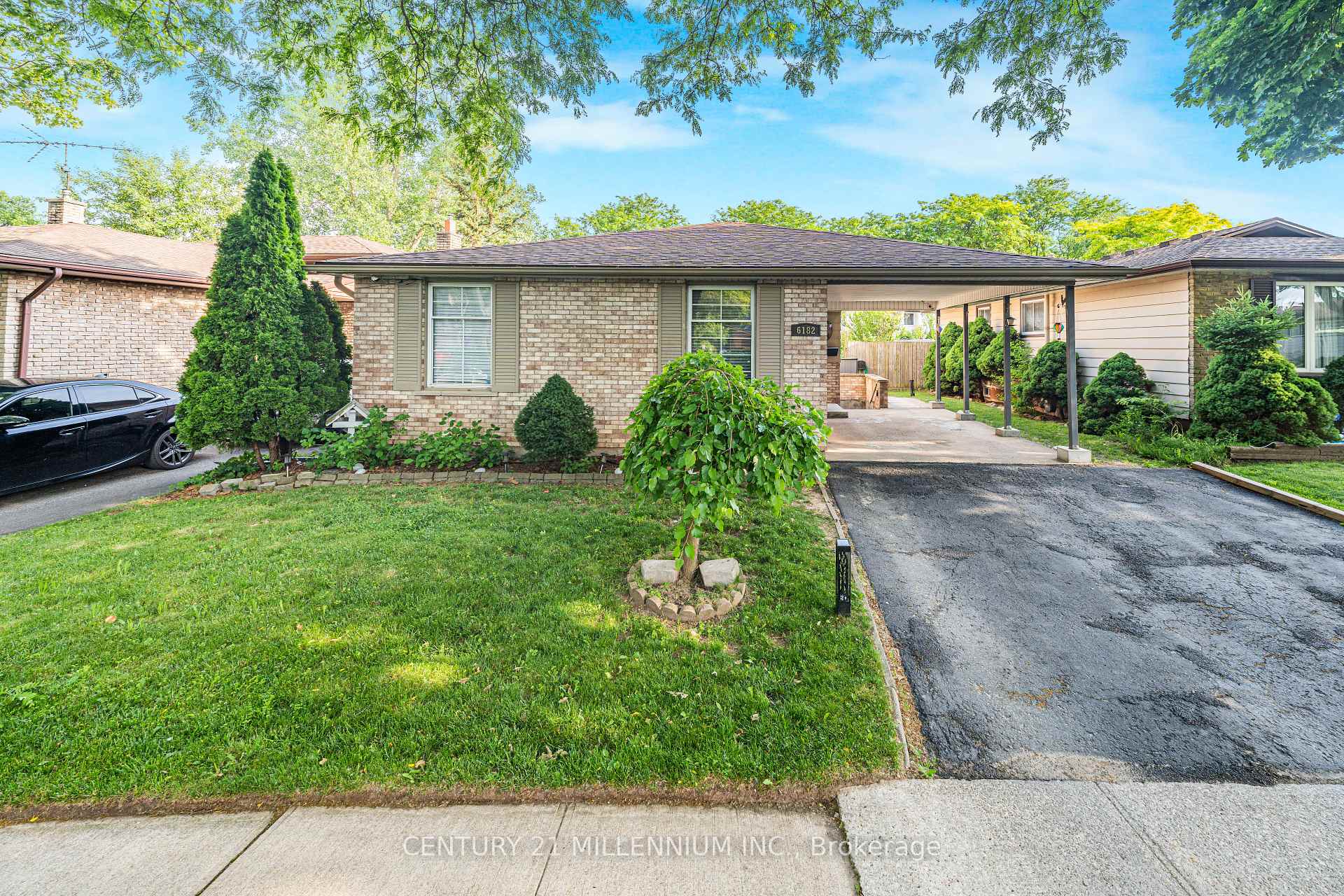 6182 Johnson Drive, Niagara Falls, ON L2J 3J5