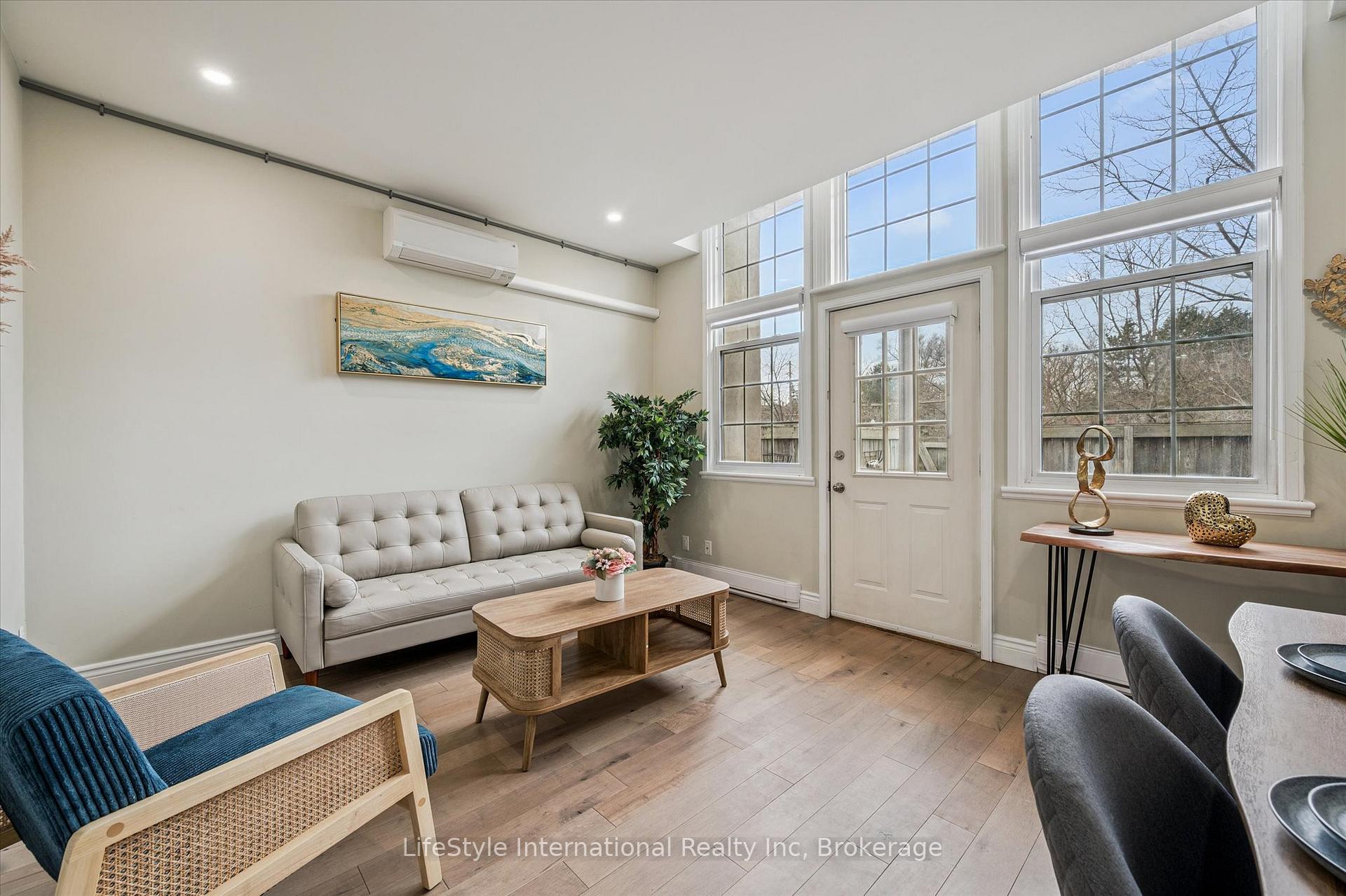 196 Arthur Street N 6, Guelph, ON N1E 4V8