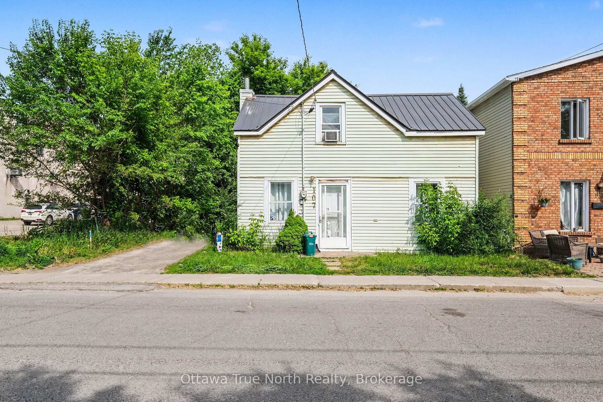 107 E Oxford Street E, North Grenville, ON K0G 1J0