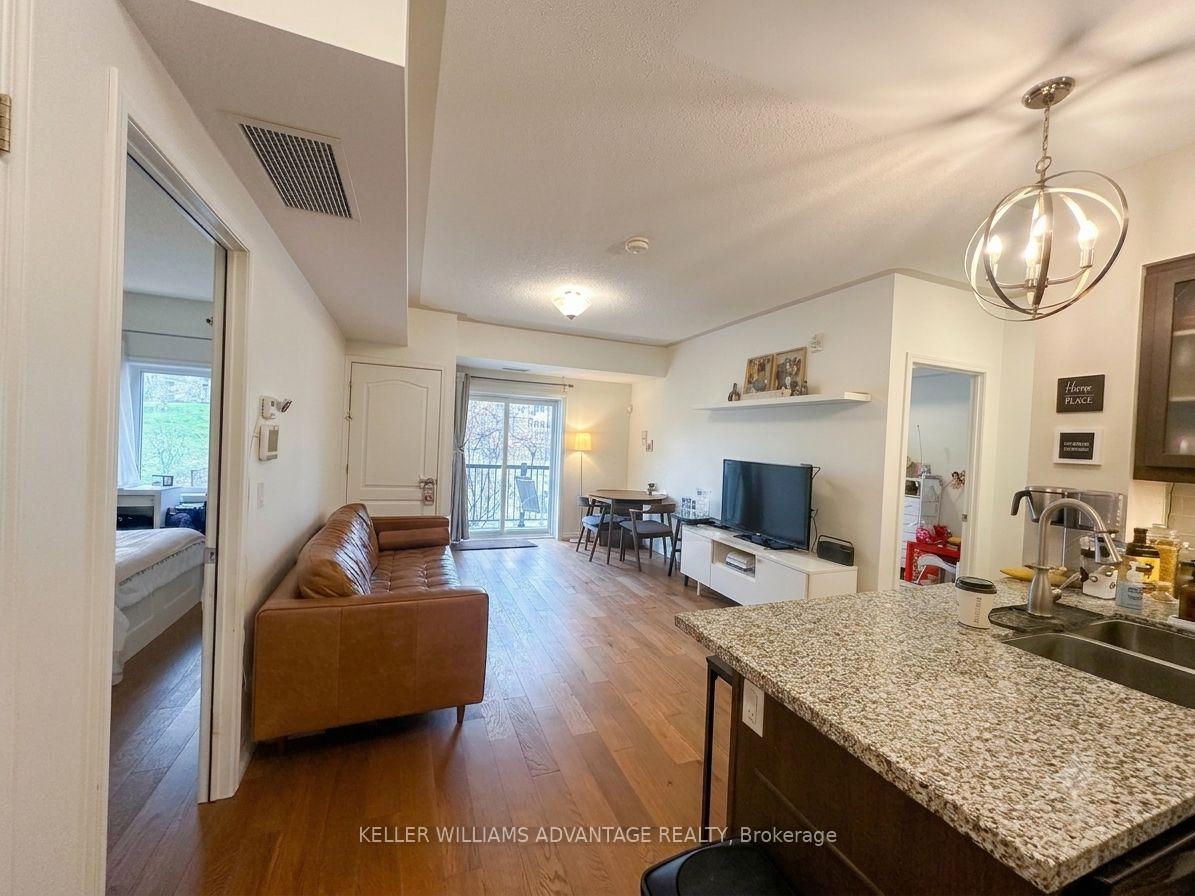 910 Wentworth Street 206, Peterborough, ON K9J 8R8