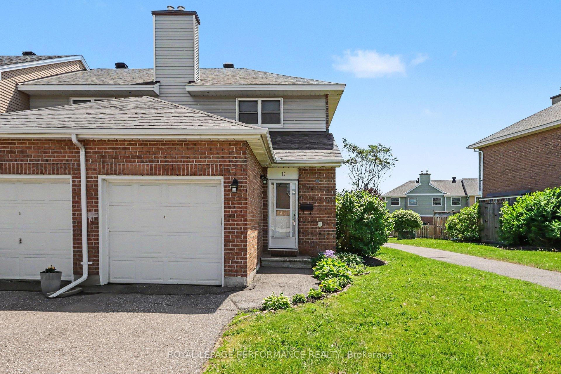 17 Bentbrook Crescent, Barrhaven, ON K2J 3X9